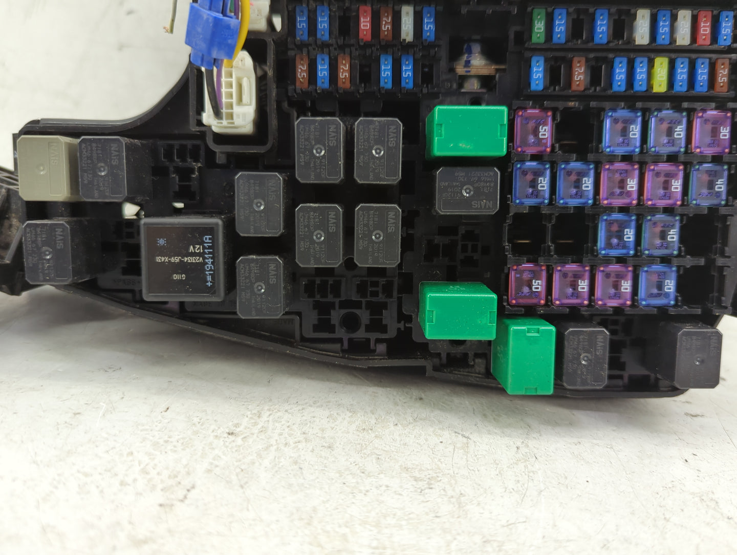 2013-2022 Mazda Cx-5 Fusebox Fuse Box Panel Relay Module P/N:GBEF-675X0 Fits OEM Used Auto Parts - Oemusedautoparts1.com