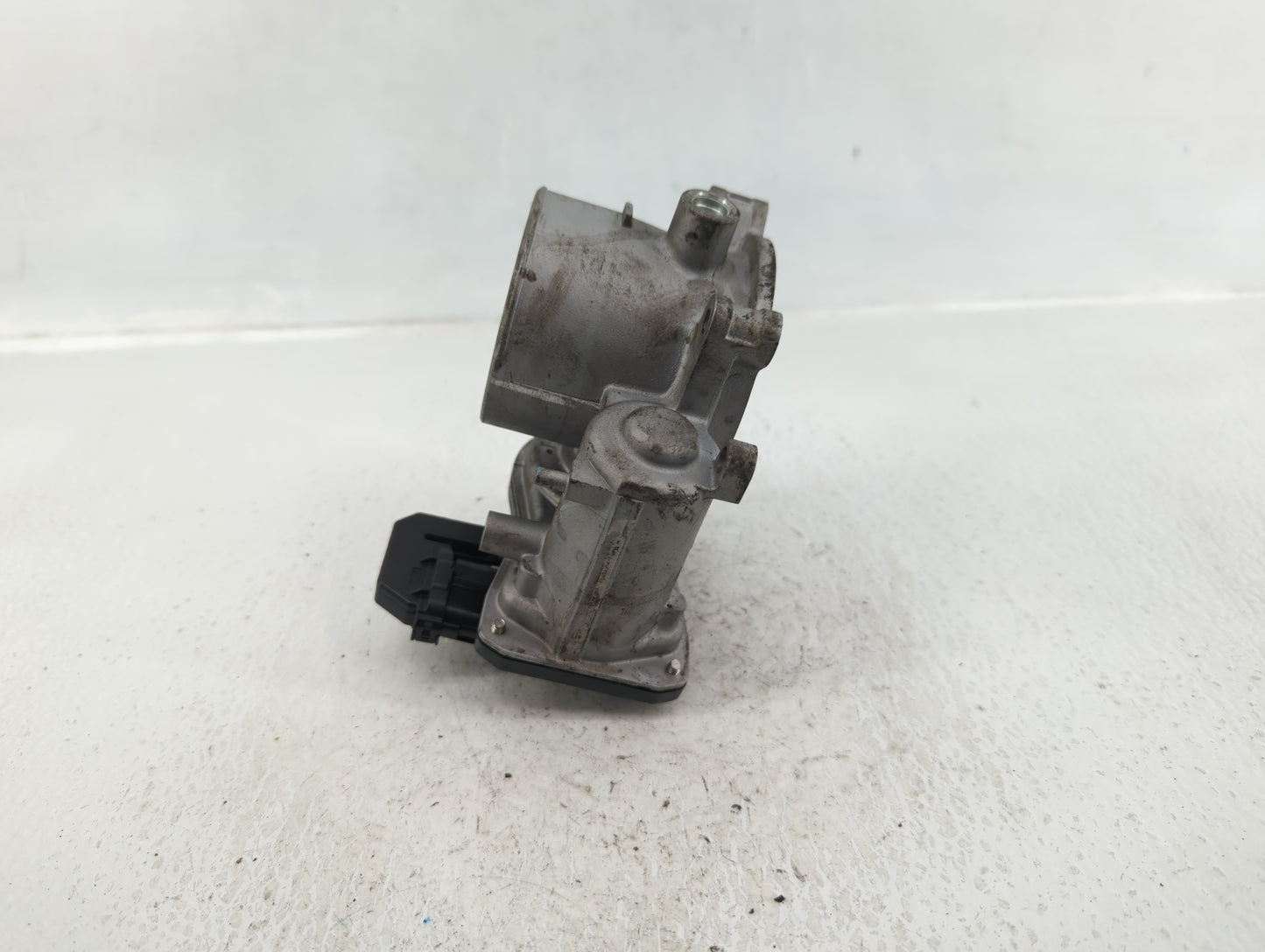 2018-2022 Mazda Cx-5 Throttle Body P/N:PYFS 13 640 Fits Fits 2018 2019 2020 2021 2022 OEM Used Auto Parts - Oemusedautoparts