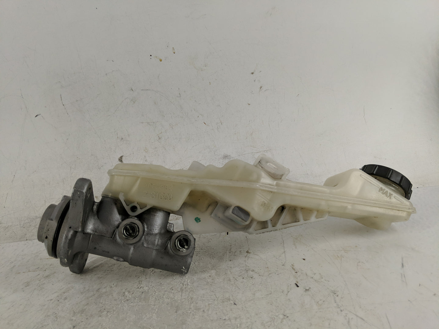 2016-2022 Mazda Cx-9 Brake Master Cylinder - Oemusedautoparts1.com