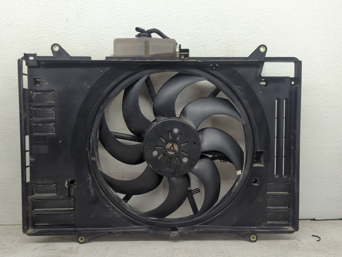 2020 Mazda Cx9 Electric Radiator Cooling Fan Motor Assembly P/N:RY8.314.055A RY8.314.057A Fits Fits 2016 2017 2018 2019 2021
