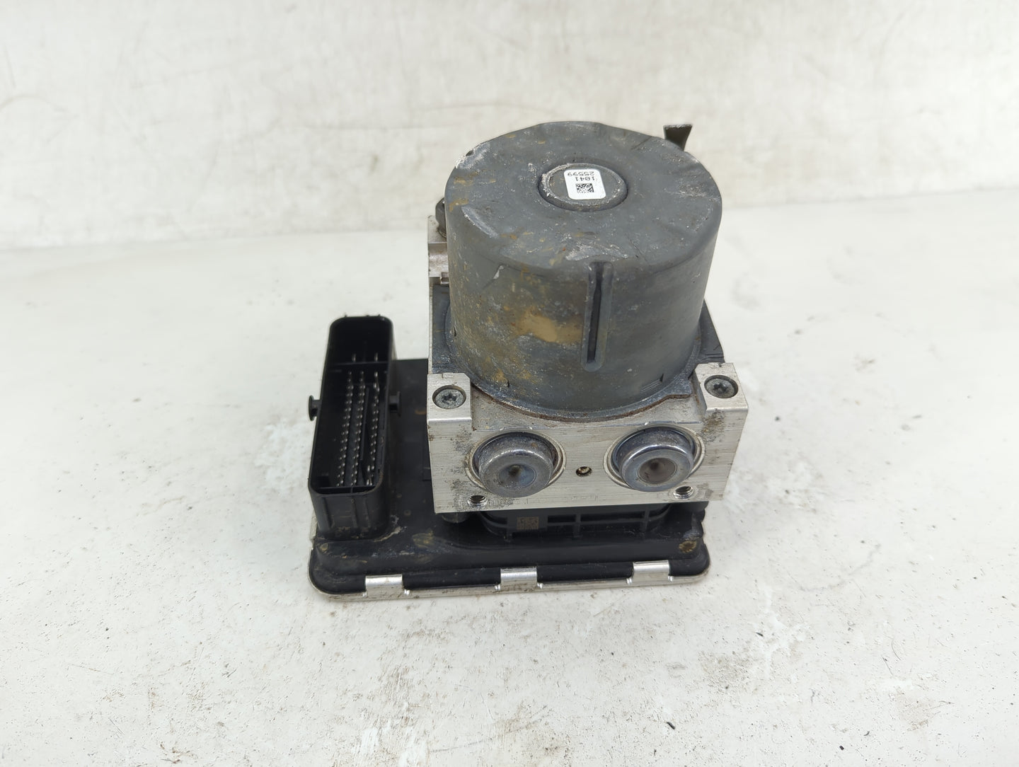2020 Mazda Mazda3 ABS Pump Control Module Replacement P/N:BCKA437A0B 06.2102-6069.4 Fits Fits 2019 2021 2022 OEM Used Auto P