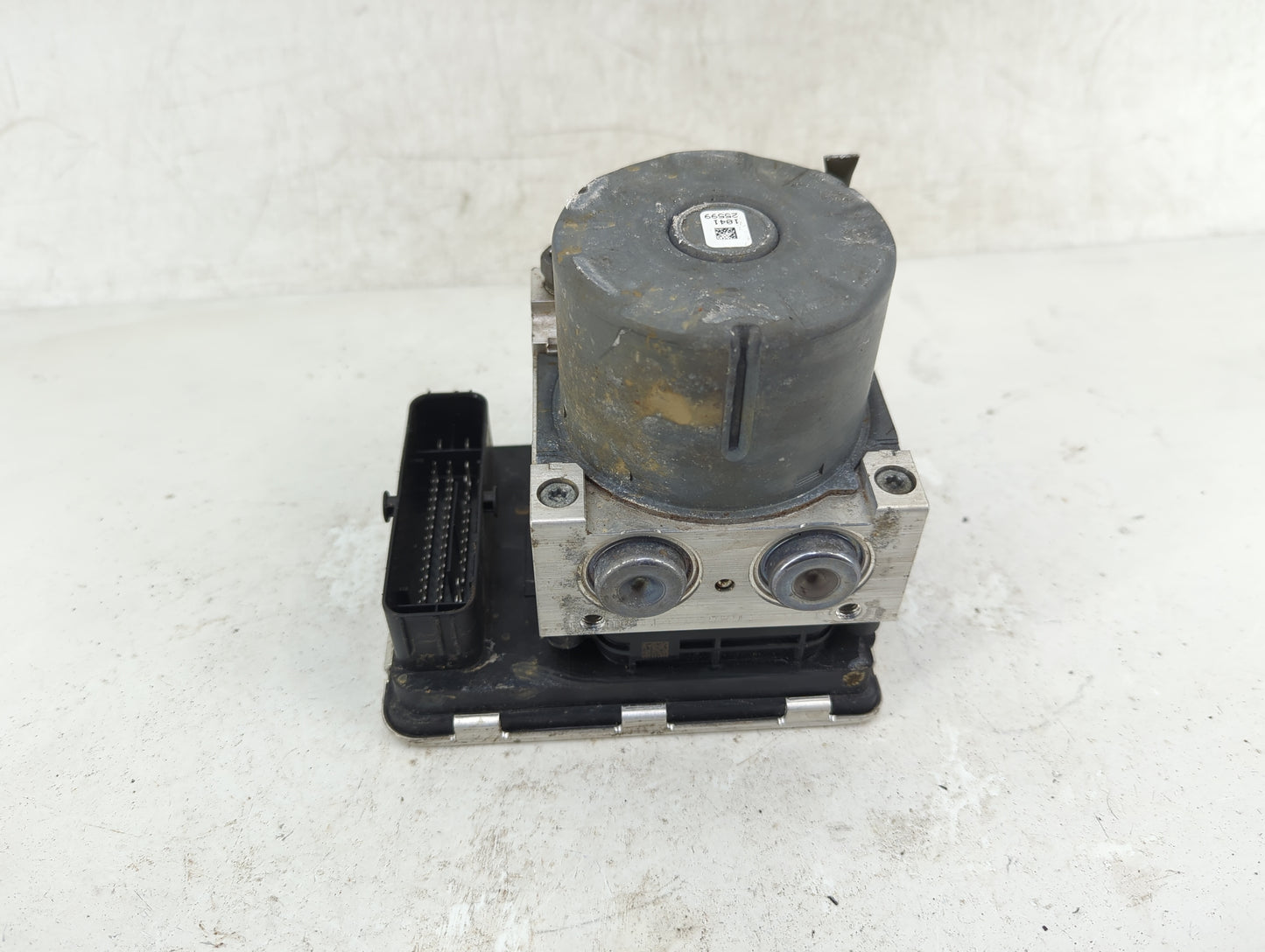2020 Mazda Mazda3 ABS Pump Control Module Replacement P/N:BCKA437A0B 06.2102-6069.4 Fits Fits 2019 2021 2022 OEM Used Auto P
