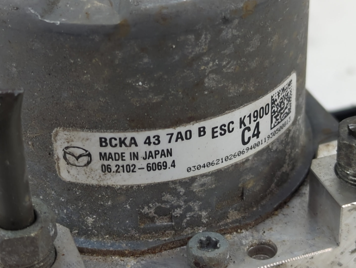2020 Mazda Mazda3 ABS Pump Control Module Replacement P/N:BCKA437A0B 06.2102-6069.4 Fits Fits 2019 2021 2022 OEM Used Auto P