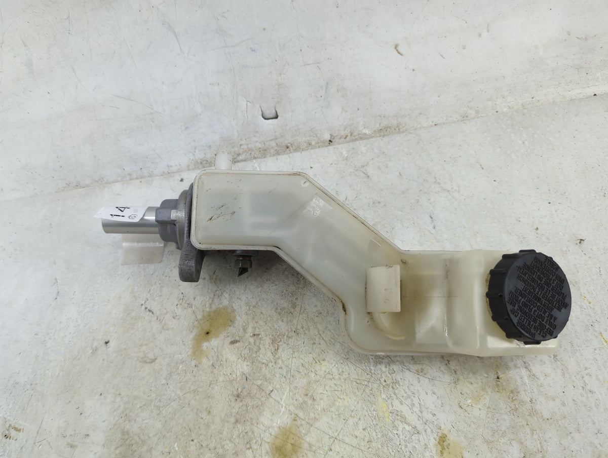 Mazda Mazda3 Brake Master Cylinder 1496679 - Oemusedautoparts1.com