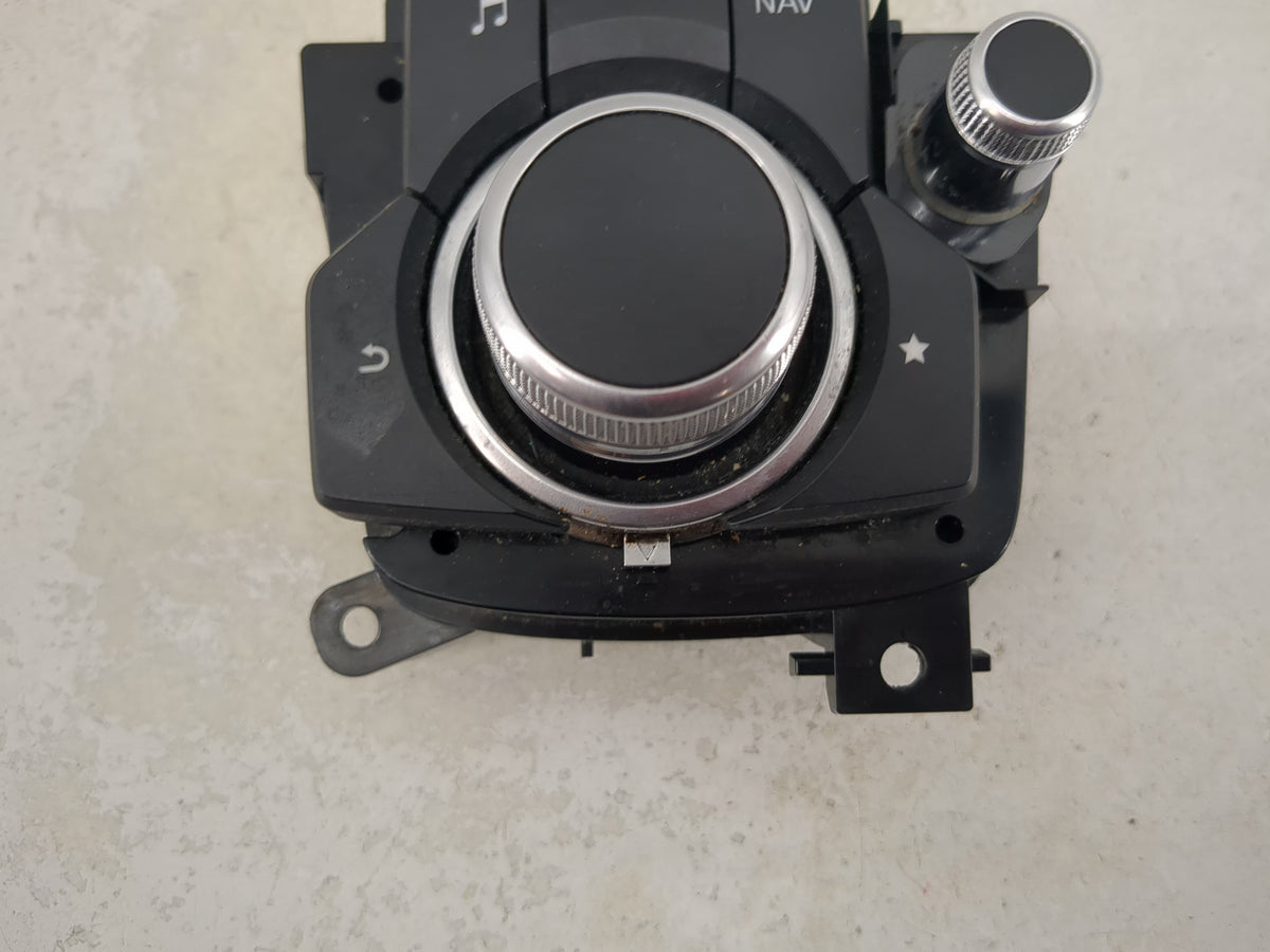 Mazda Mazda6 Radio Control Panel 1472870 - Oemusedautoparts1.com