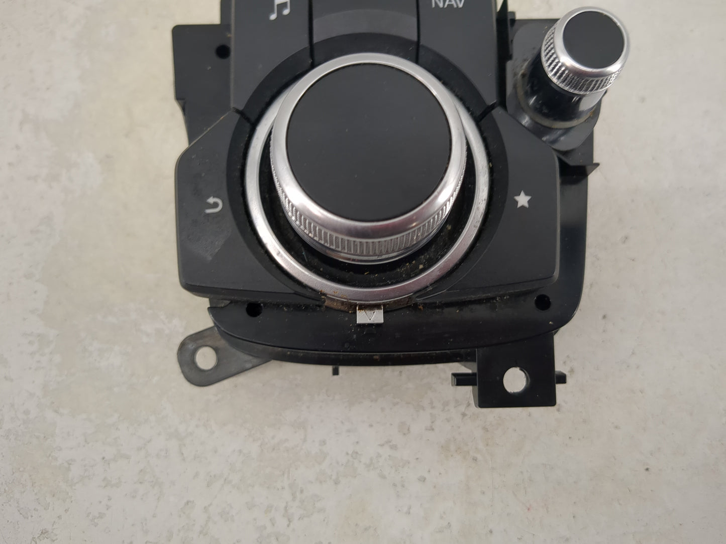 Mazda Mazda6 Radio Control Panel 1472870 - Oemusedautoparts1.com