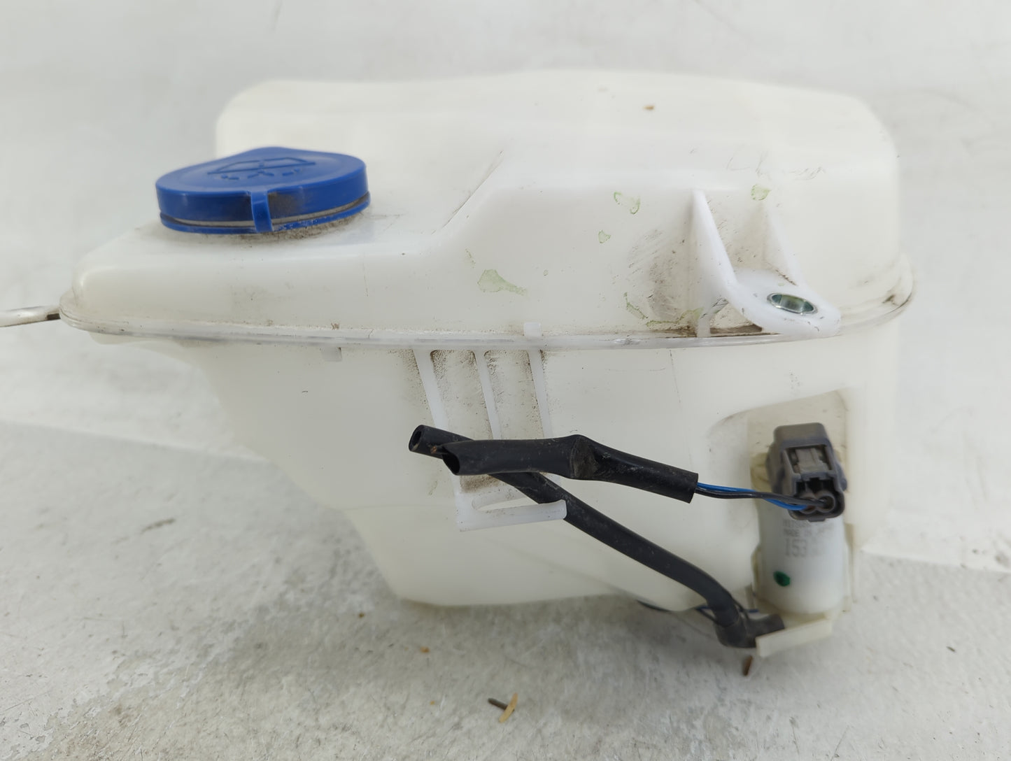 Mazda Miata Windshield Washer Fluid Reservoir Bottle Oem - Oemusedautoparts1.com