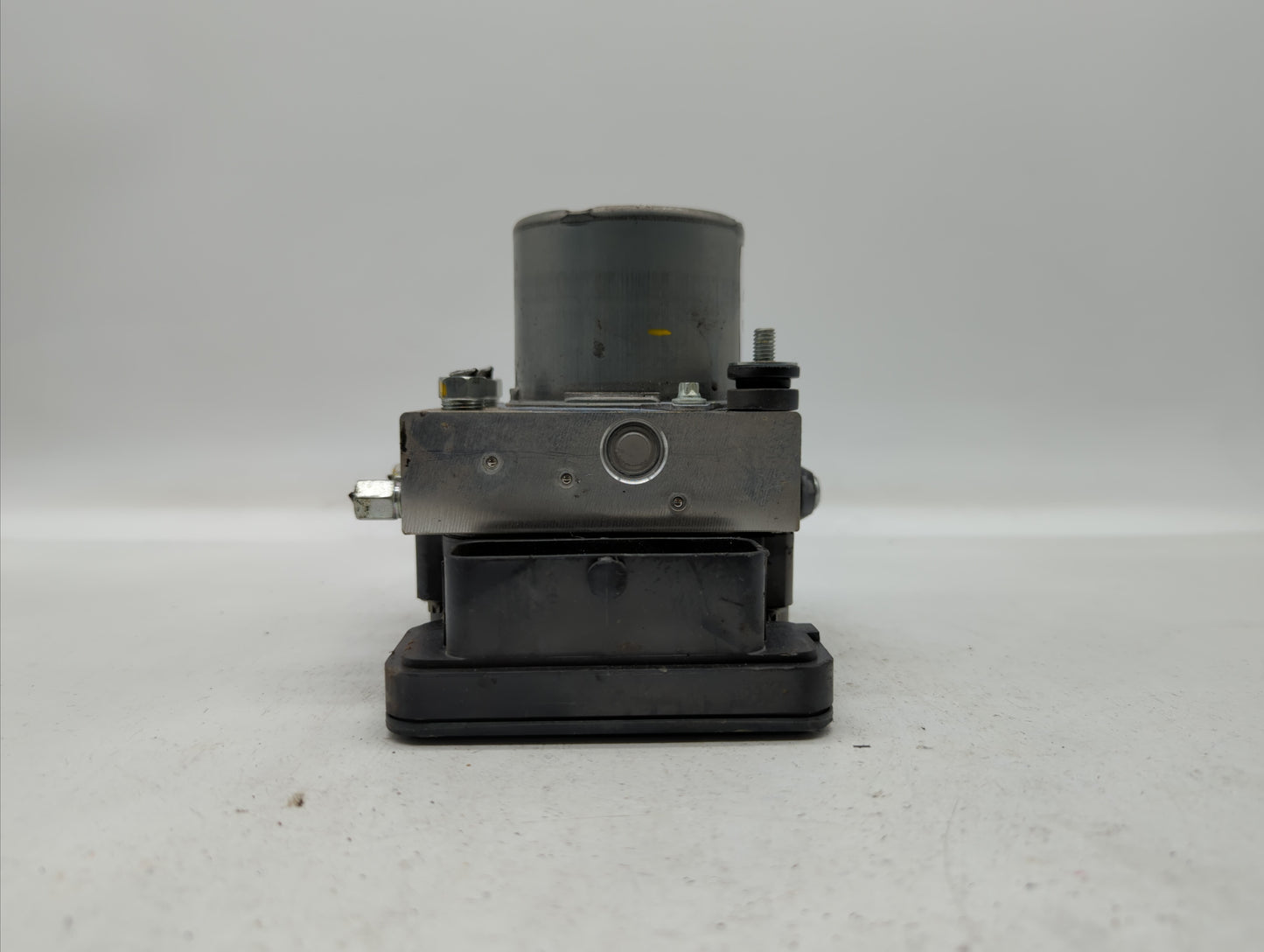 2020 Mazda Miata ABS Pump Control Module Replacement P/N:NF6W 43 7A0 Fits OEM Used Auto Parts - Oemusedautoparts1.com