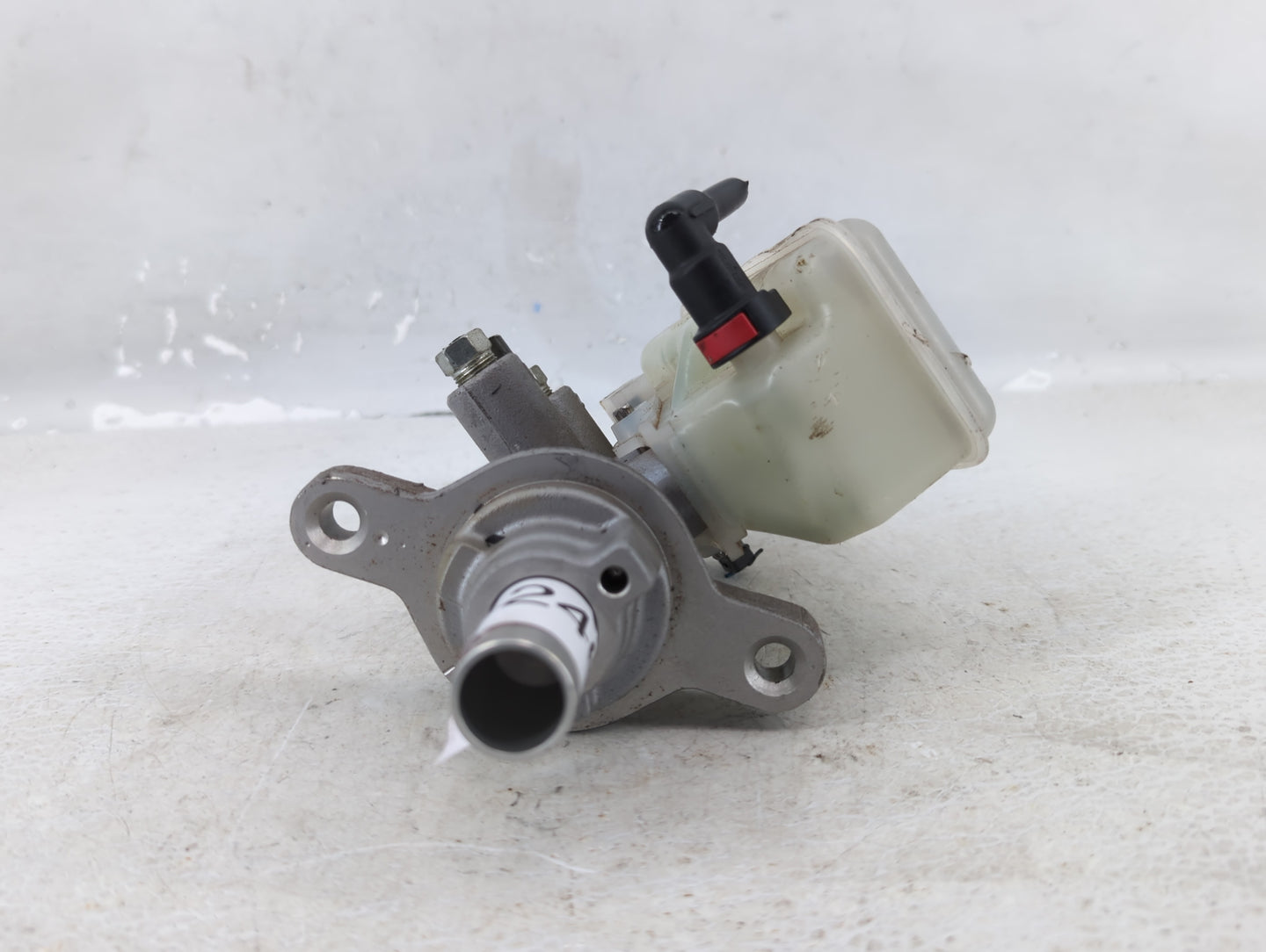 Mazda Miata Brake Master Cylinder - Oemusedautoparts1.com