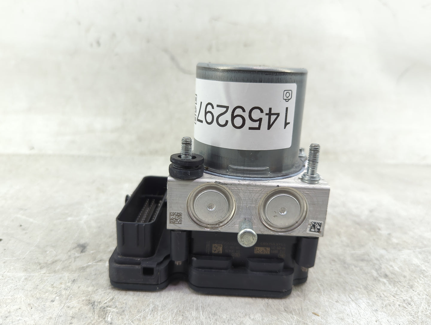2020 Mercedes-Benz A-Class ABS Pump Control Module Replacement P/N:A1779002305 A1779015809, A1779015104, A1779002306 Fits OE