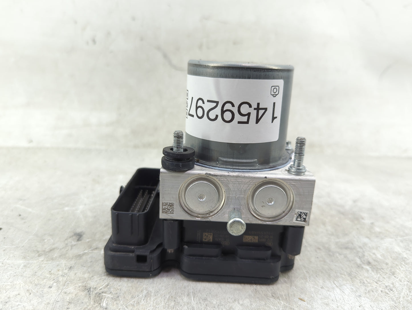 2020 Mercedes-Benz A-Class ABS Pump Control Module Replacement P/N:A1779002305 A1779015809, A1779015104, A1779002306 Fits OE