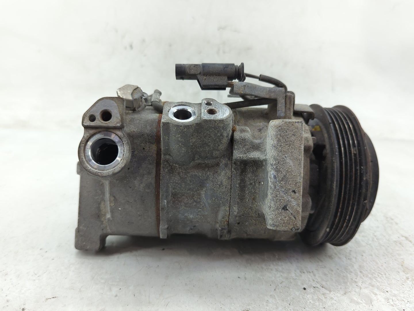 Mercedes-benz A220 Air Conditioning A/c Ac Compressor Oem - Oemusedautoparts1.com
