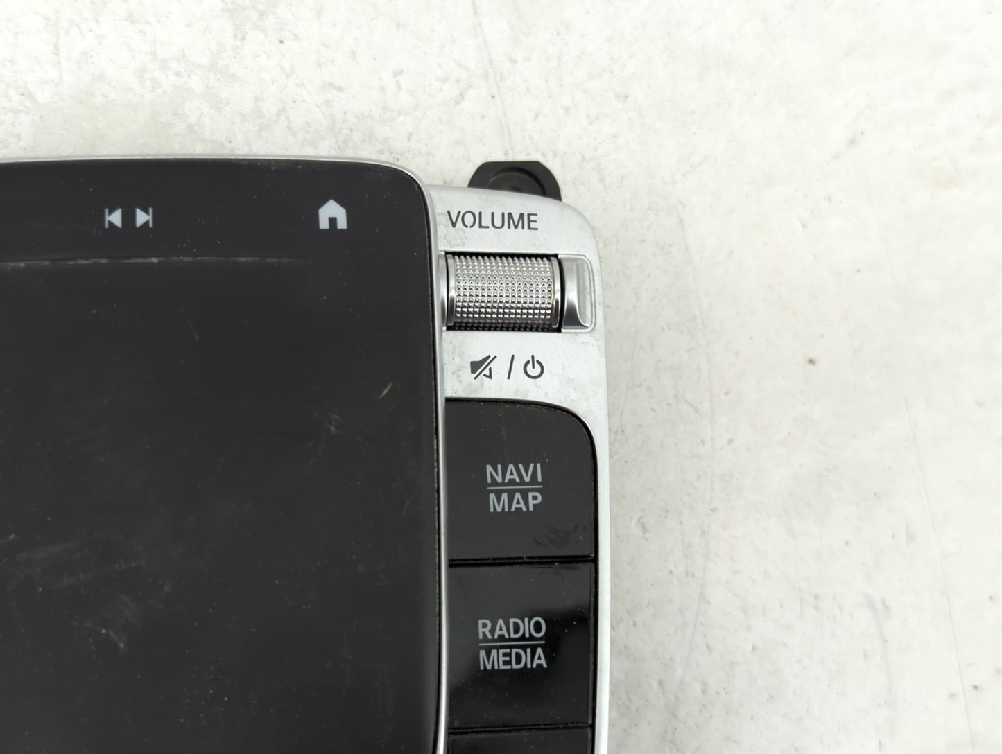 2020 Mercedes-Benz A35 Amg Radio AM FM Cd Player Receiver Replacement P/N:A 247 902 35 01 A2479014302, A2479004003 Fits Fits