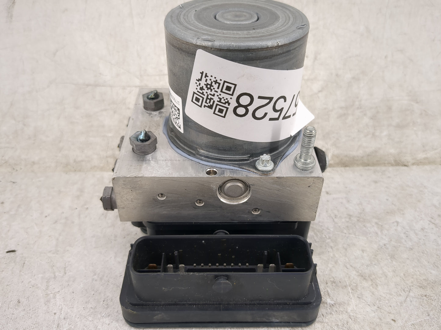 2020 Mercedes-Benz A35 Amg ABS Pump Control Module Replacement P/N:A177 900 84 06 Fits OEM Used Auto Parts - Oemusedautopart