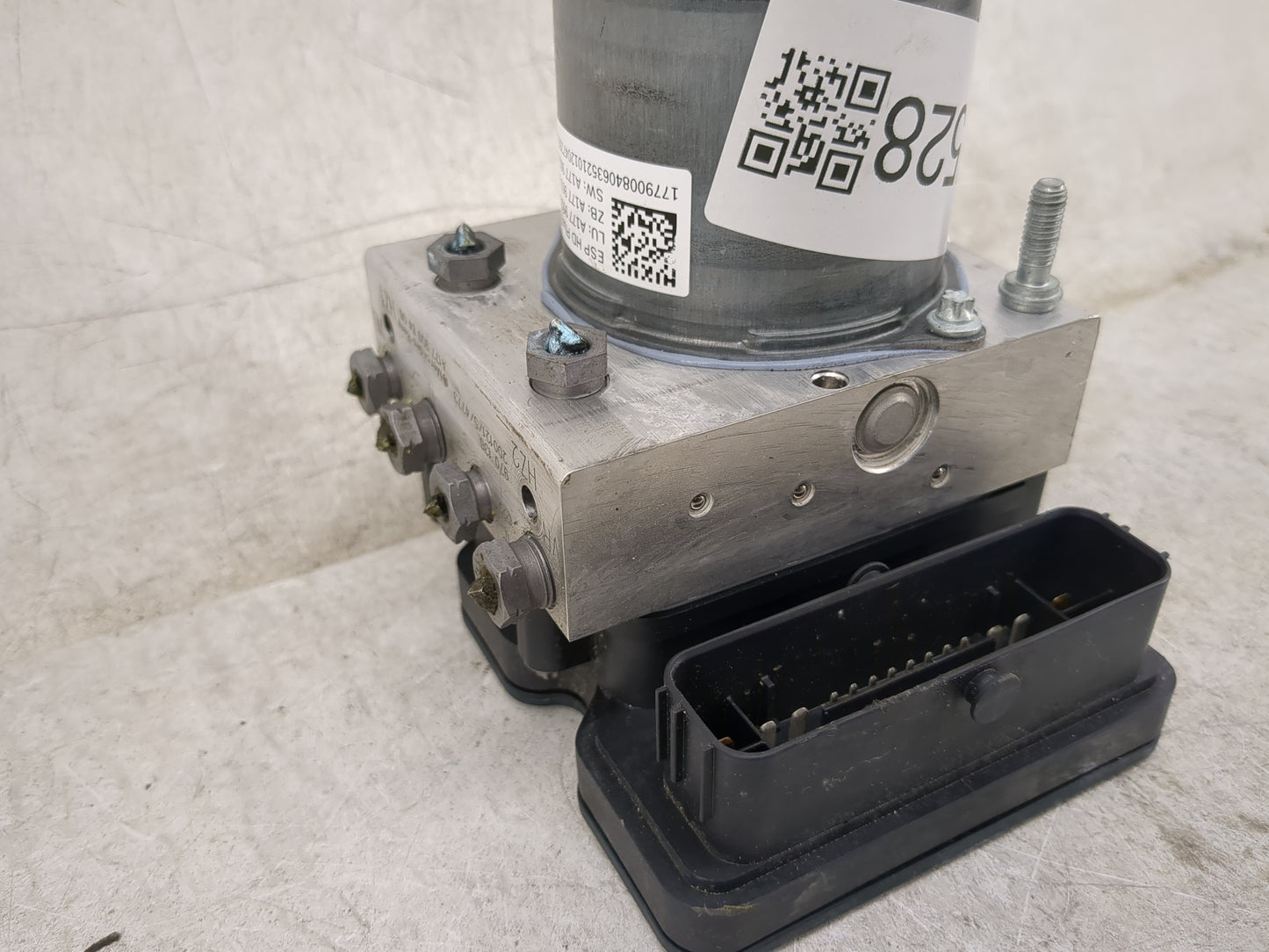 2020 Mercedes-Benz A35 Amg ABS Pump Control Module Replacement P/N:A177 900 84 06 Fits OEM Used Auto Parts - Oemusedautopart