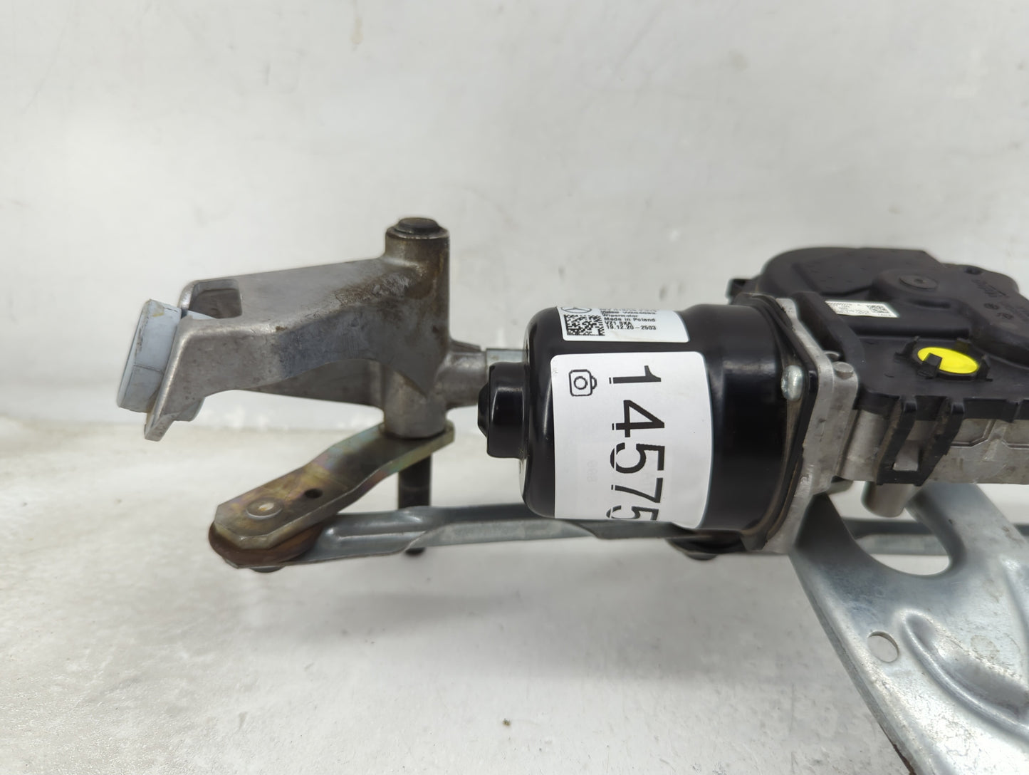 2020 Mercedes-Benz A35 Amg Front Windshield Wiper Motor Fits Fits 2021 OEM Used Auto Parts - Oemusedautoparts1.com