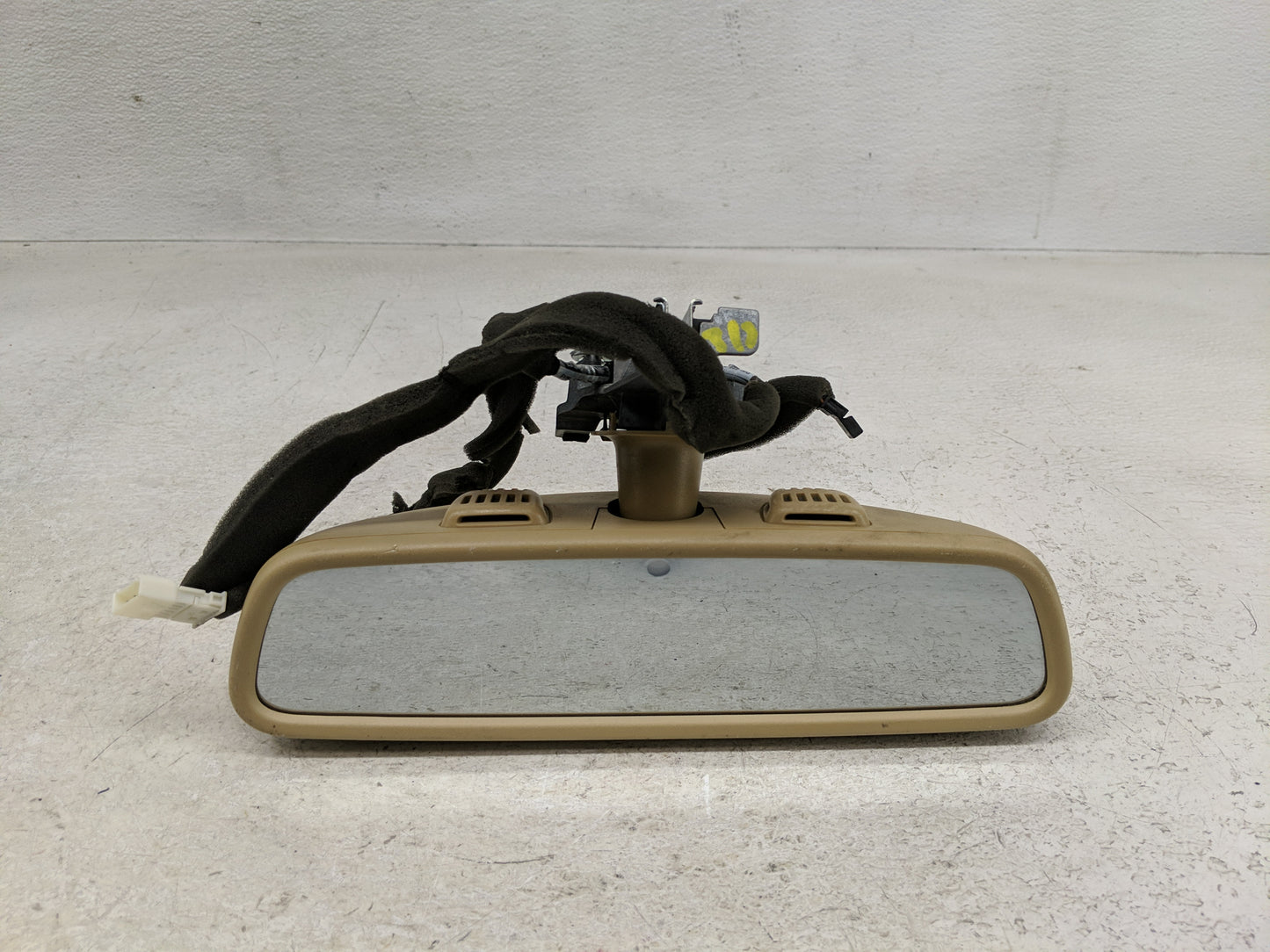 2019-2020 Mercedes-Benz C200 Interior Rear View Mirror Replacement OEM Fits Fits 2017 2018 2019 2020 2021 OEM Used Auto Part