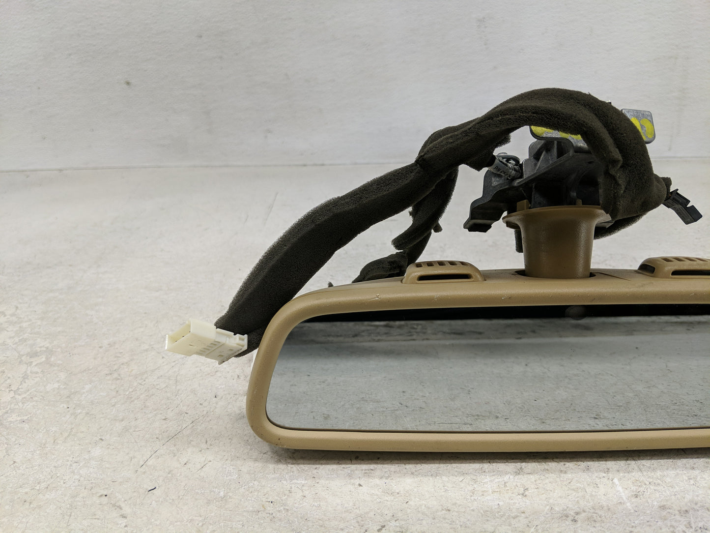 2019-2020 Mercedes-Benz C200 Interior Rear View Mirror Replacement OEM Fits Fits 2017 2018 2019 2020 2021 OEM Used Auto Part