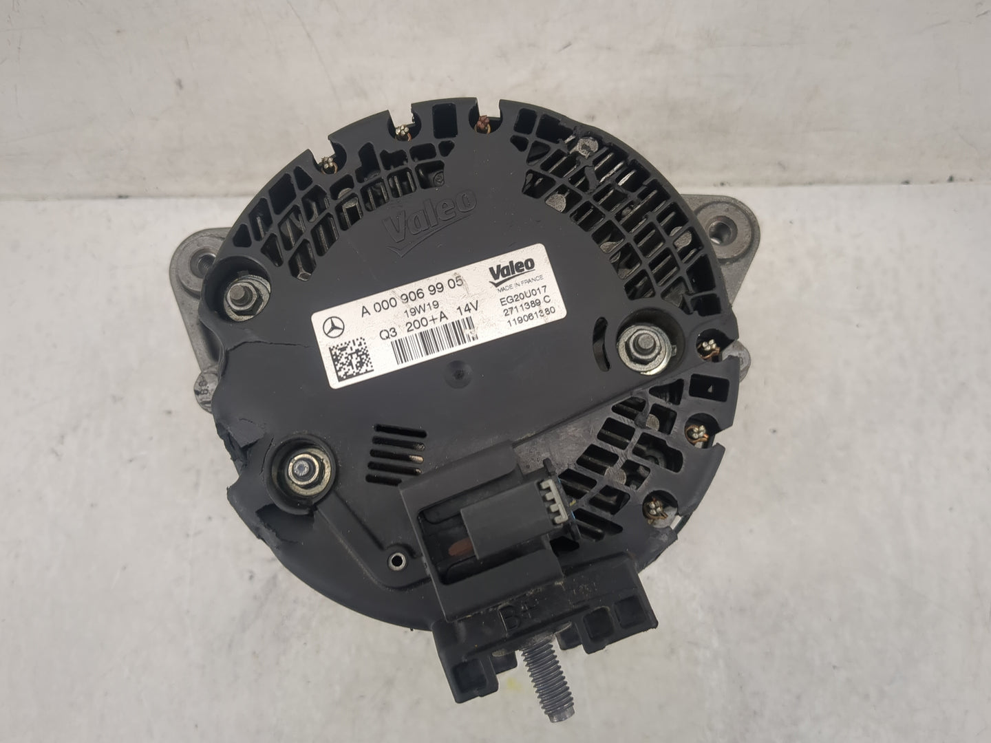 2020 Mercedes-Benz C230 Alternator Replacement Generator Charging Assembly Engine OEM P/N:A 000 906 99 05 Fits Fits 2019 202