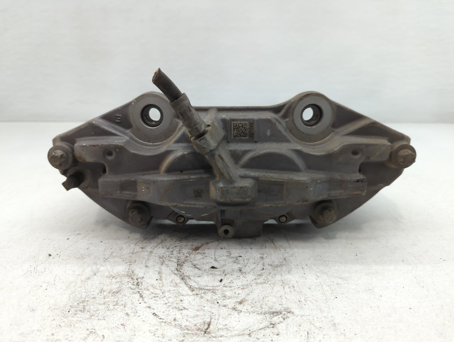2015-2021 Mercedes-benz C300 Front Driver Left Brake Caliper - Oemusedautoparts1.com