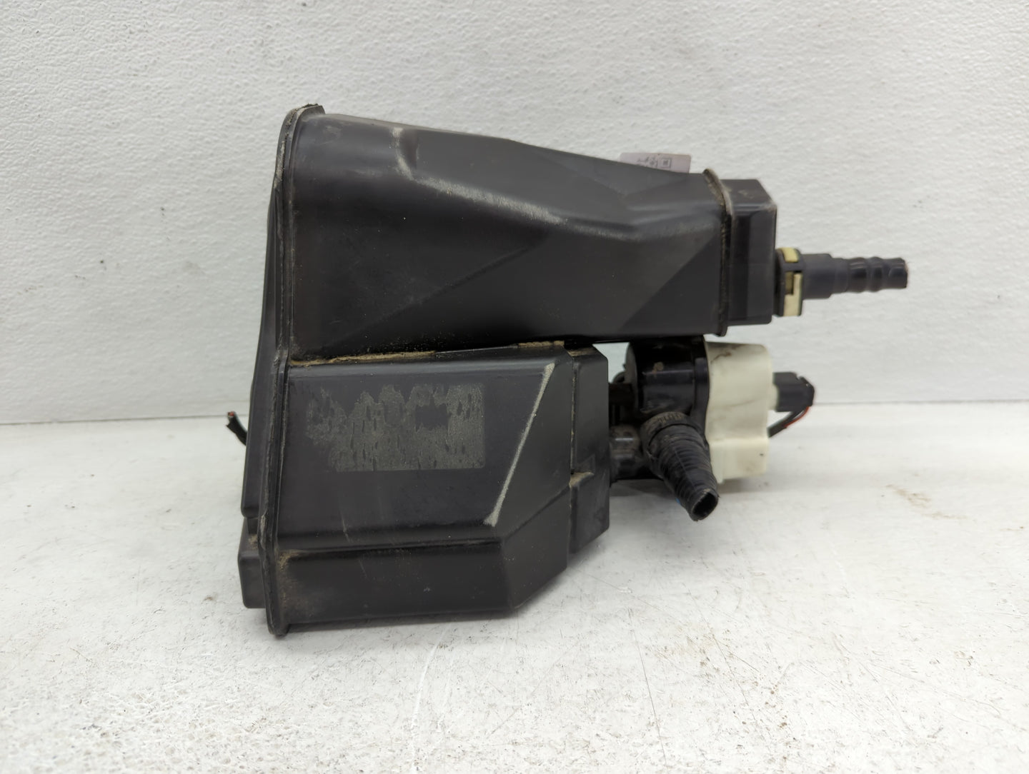 2020 Mercedes-benz Cla250 Fuel Vapor Charcoal Canister 1082201 - Oemusedautoparts1.com