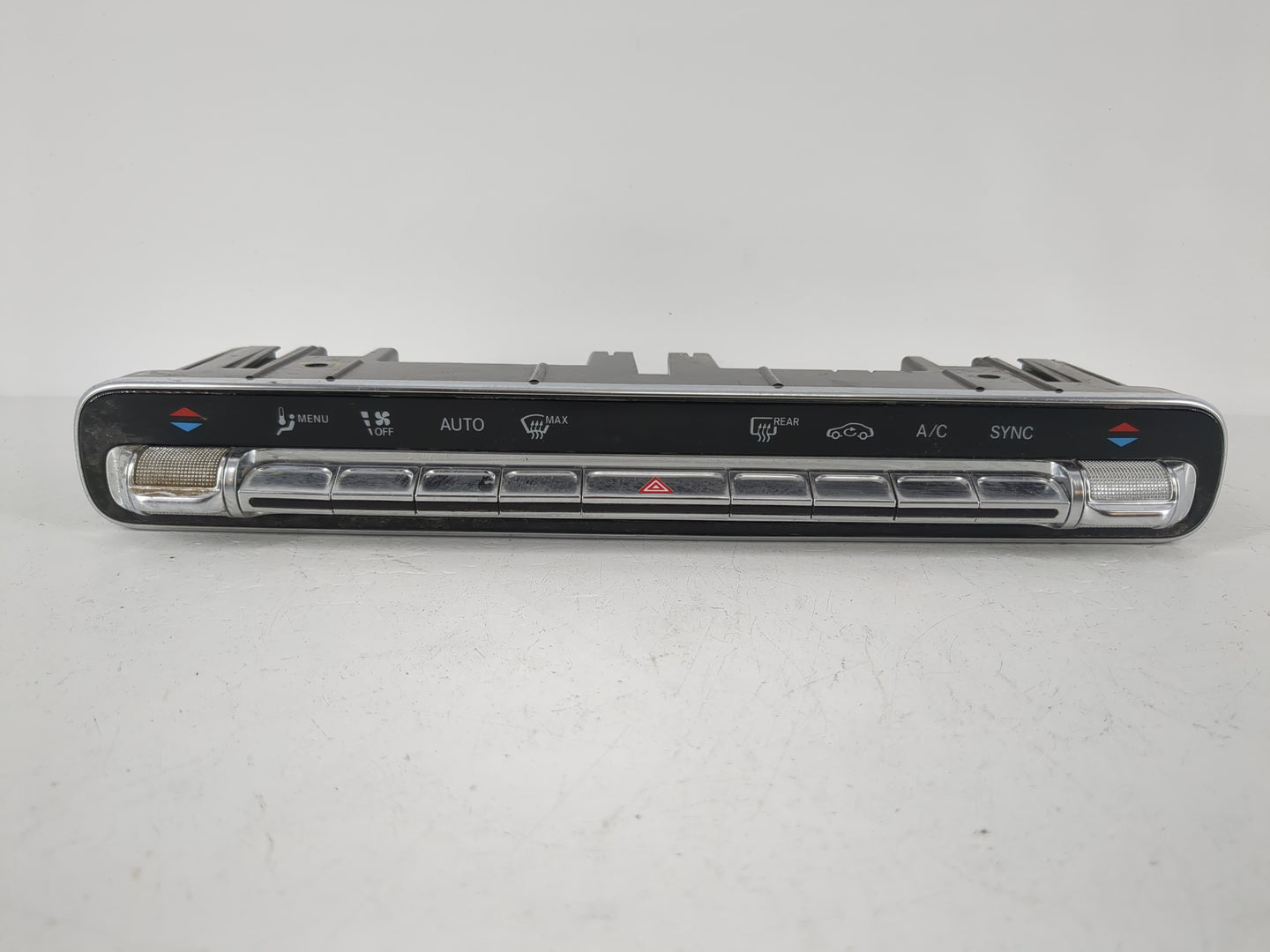 2020-2021 Mercedes-Benz Cla250 Climate Control Module Temperature AC/Heater Replacement P/N:A 247 905 83 02 Fits Fits 2020 2
