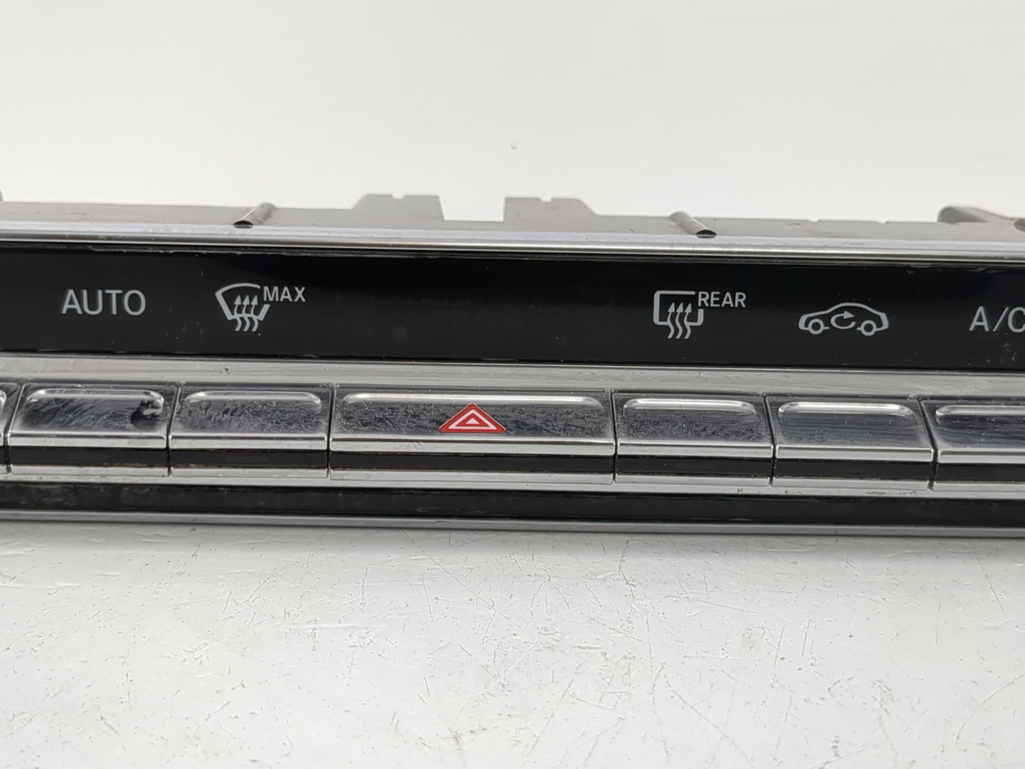 2020-2021 Mercedes-Benz Cla250 Climate Control Module Temperature AC/Heater Replacement P/N:A 247 905 83 02 Fits Fits 2020 2