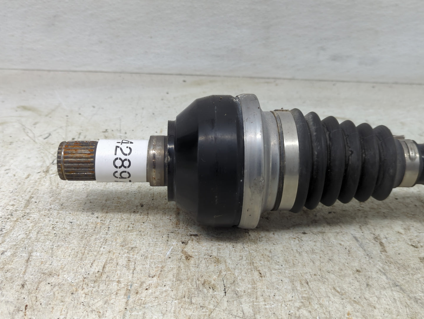 2020-2021 Mercedes-benz Cla250 Axle Shaft Front Driver Cv C/v - Oemusedautoparts1.com