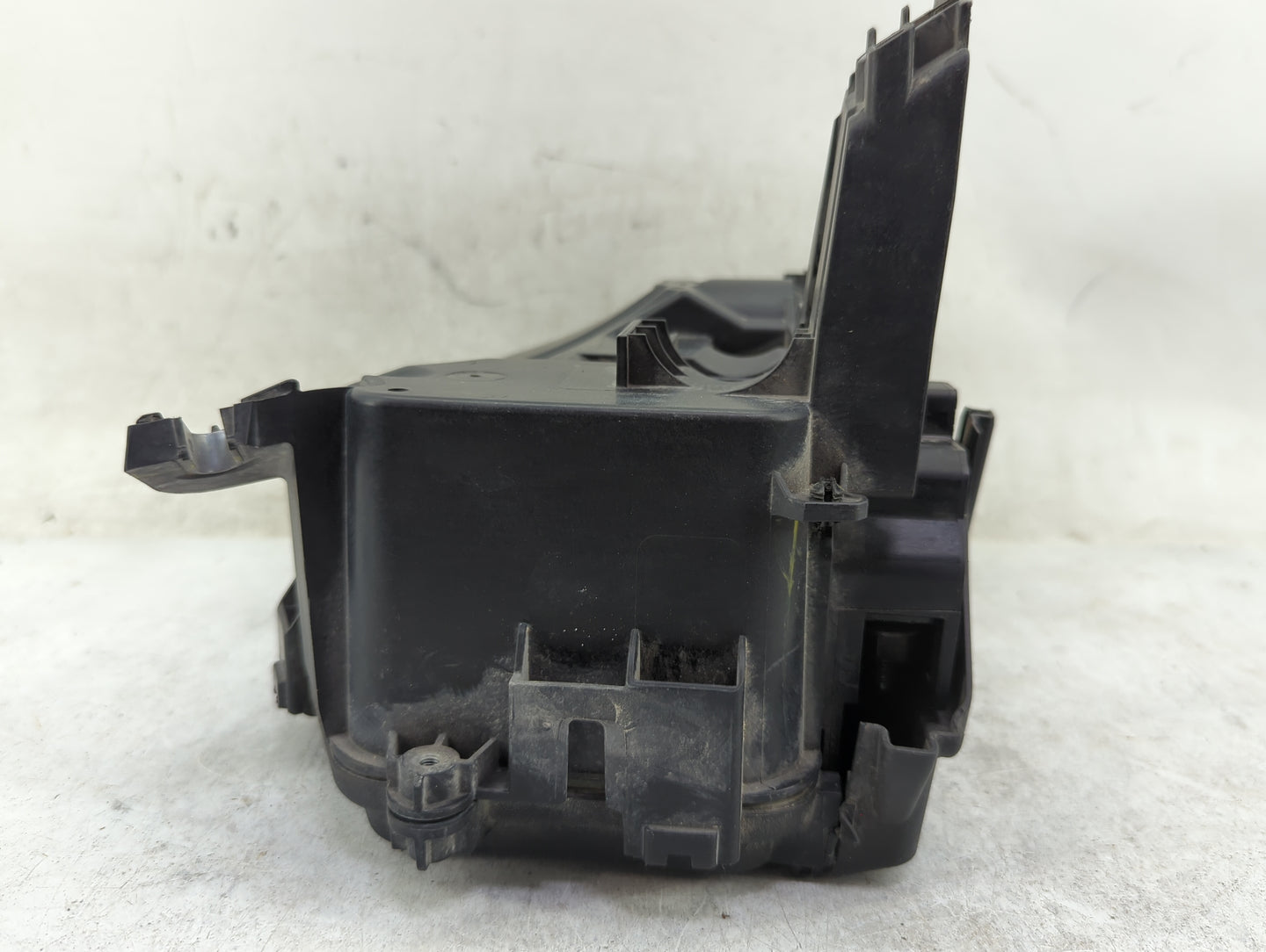 2020-2021 Mercedes-Benz Cla250 Fusebox Fuse Box Panel Relay Module Fits Fits 2020 2021 OEM Used Auto Parts - Oemusedautopart