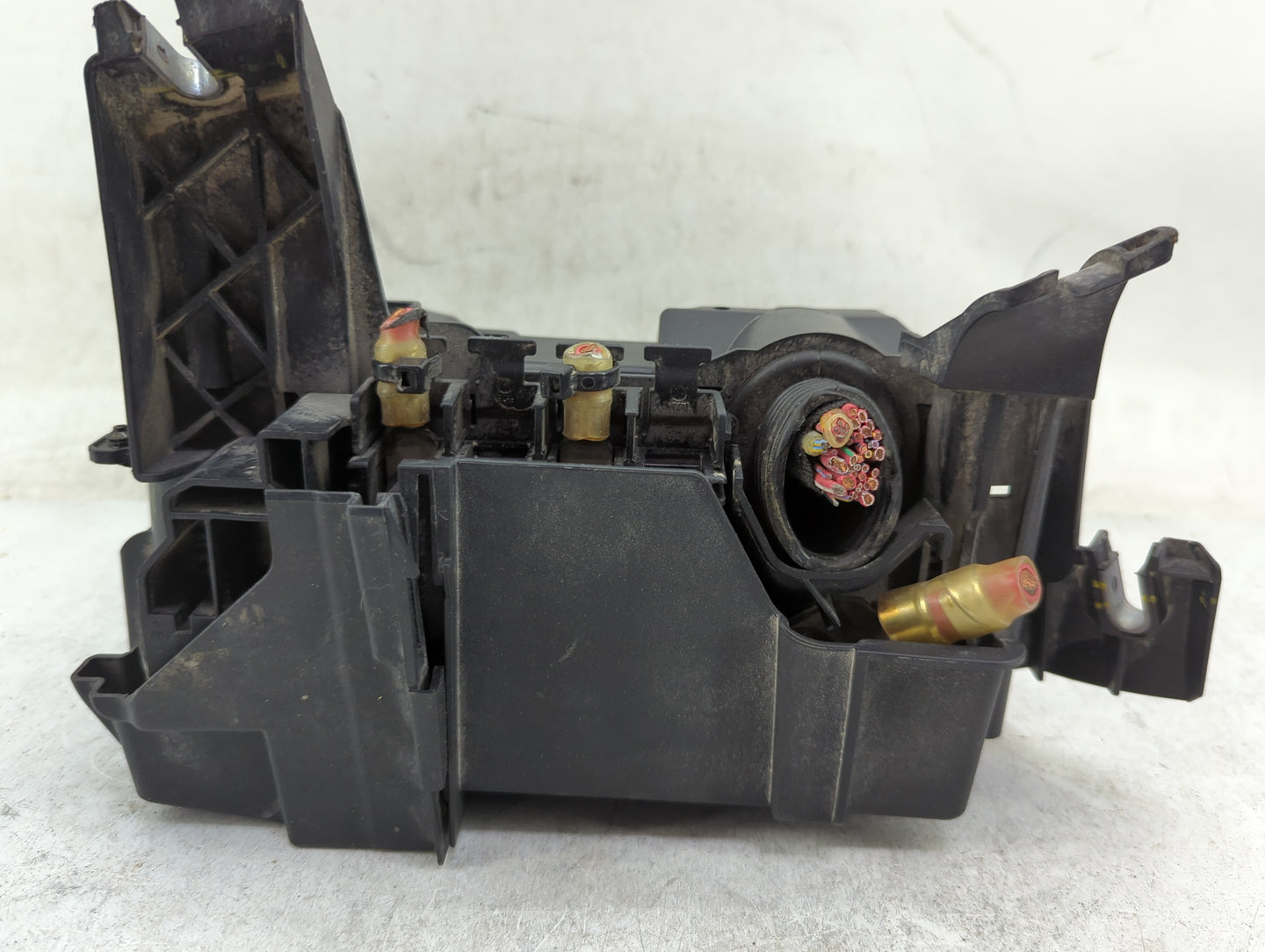 2020-2021 Mercedes-Benz Cla250 Fusebox Fuse Box Panel Relay Module Fits Fits 2020 2021 OEM Used Auto Parts - Oemusedautopart