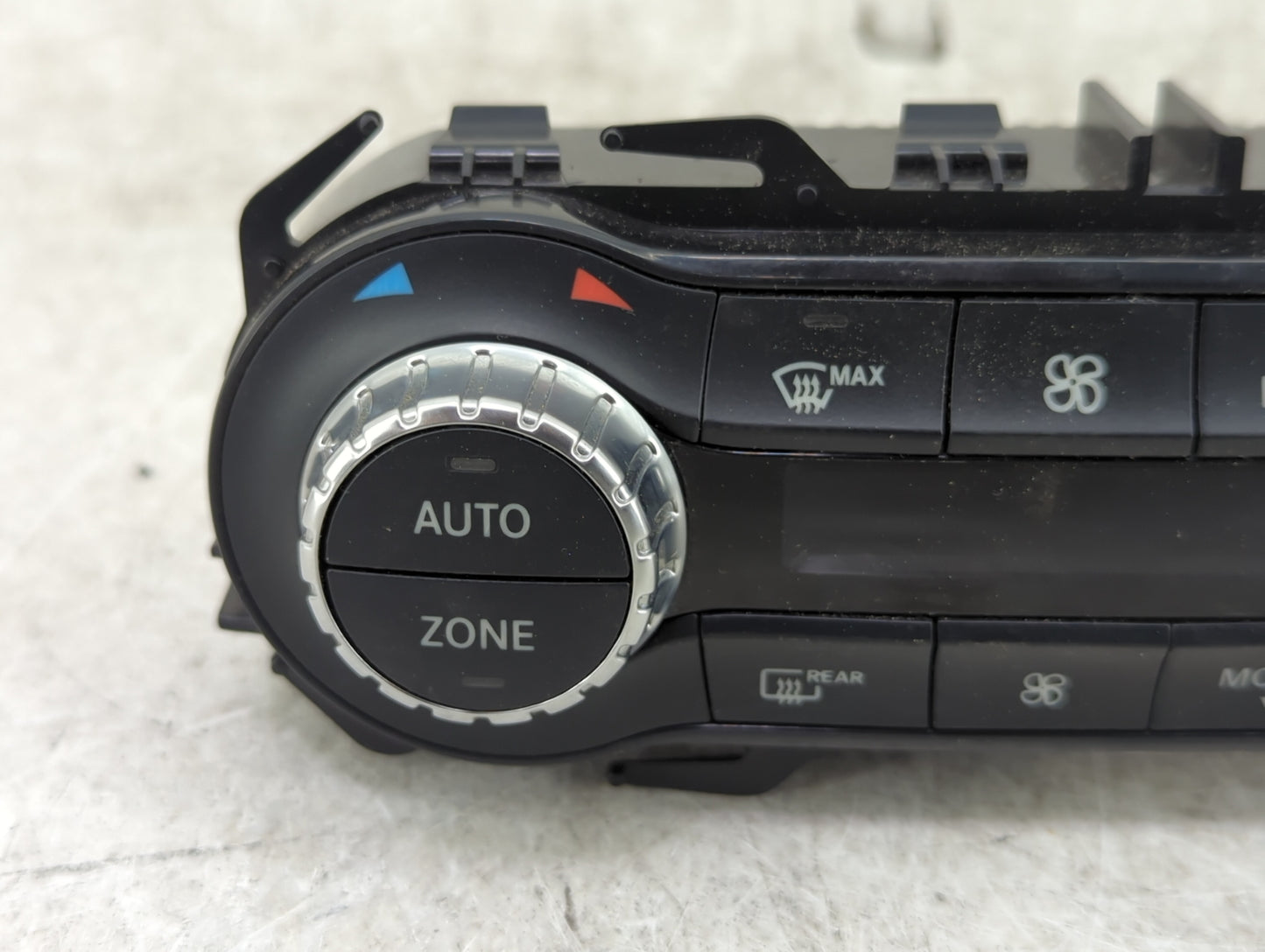 2015-2020 Mercedes-Benz Gla250 Climate Control Module Temperature AC/Heater Replacement P/N:A246 901 34 06 A246 900 39 16 Fi
