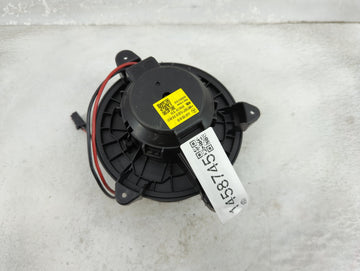 2020 Mercedes-Benz Glb250 Heater AC Blower Motor P/N:A2478308400 PLEB1D1, MFA2 Fits Fits 2021 OEM Used Auto Parts