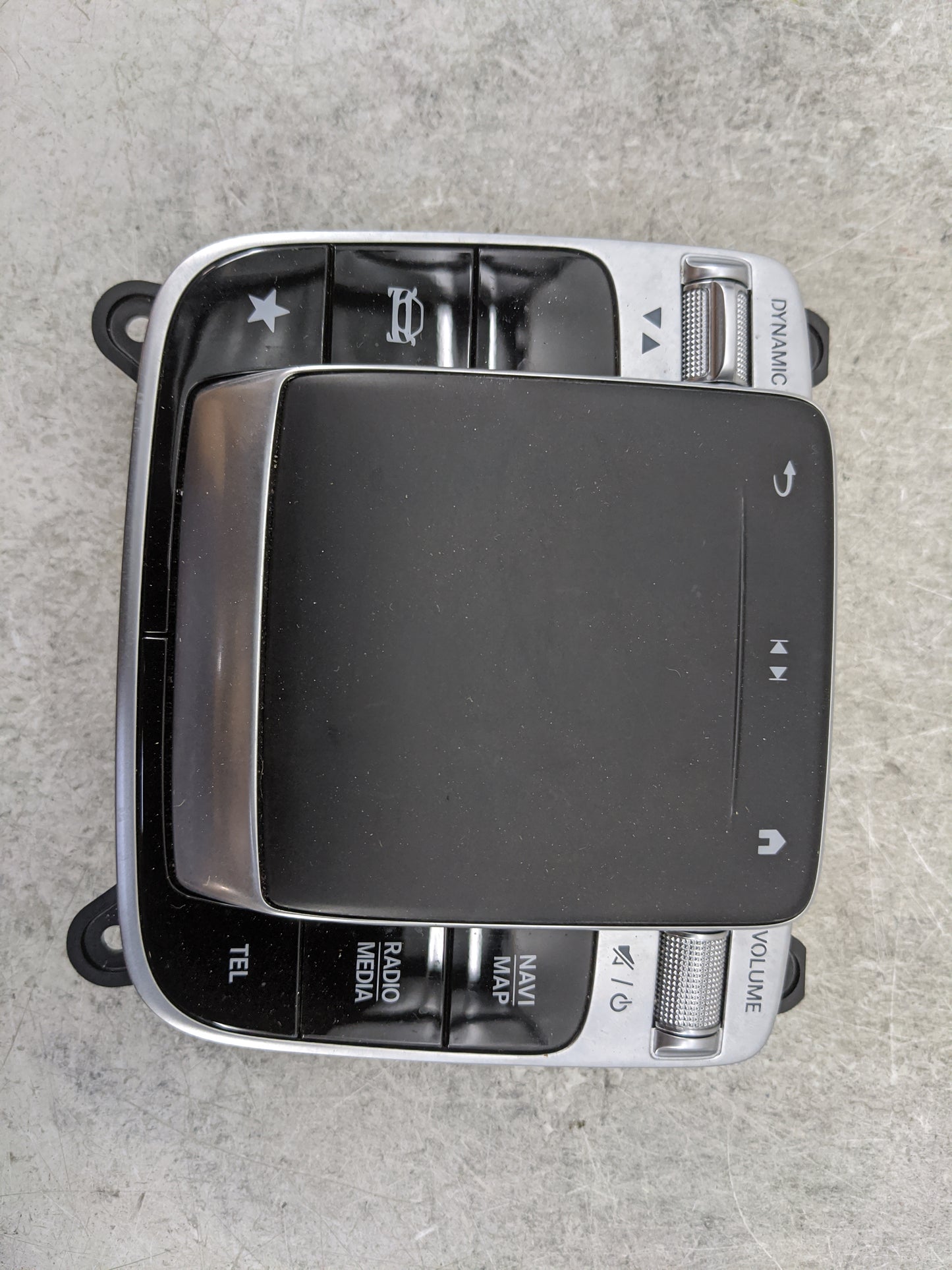 2020 Mercedes-Benz Glb250 Radio AM FM Cd Player Receiver Replacement P/N:A2479004003 A2479014302, A2479023501 Fits Fits 2021