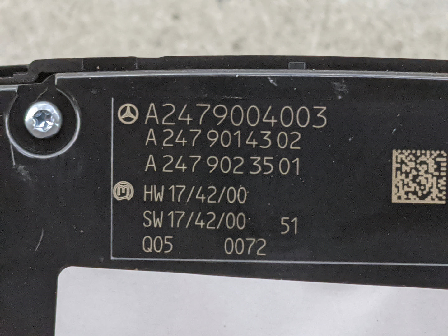 2020 Mercedes-Benz Glb250 Radio AM FM Cd Player Receiver Replacement P/N:A2479004003 A2479014302, A2479023501 Fits Fits 2021
