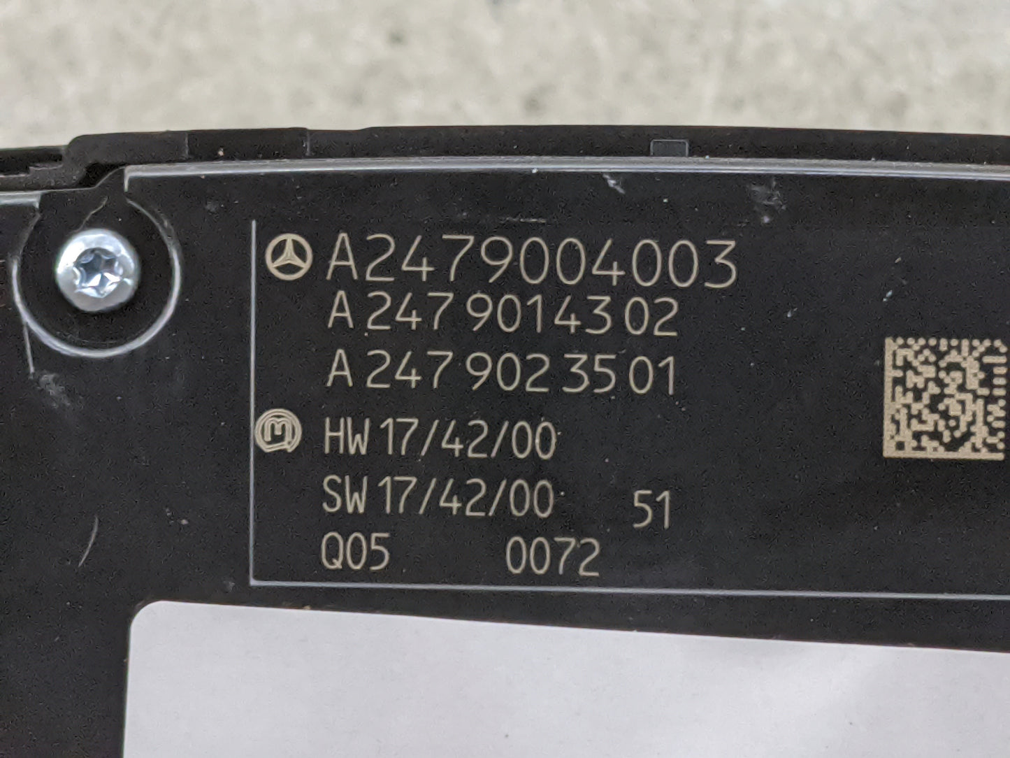 2020 Mercedes-Benz Glb250 Radio AM FM Cd Player Receiver Replacement P/N:A2479004003 A2479014302, A2479023501 Fits Fits 2021