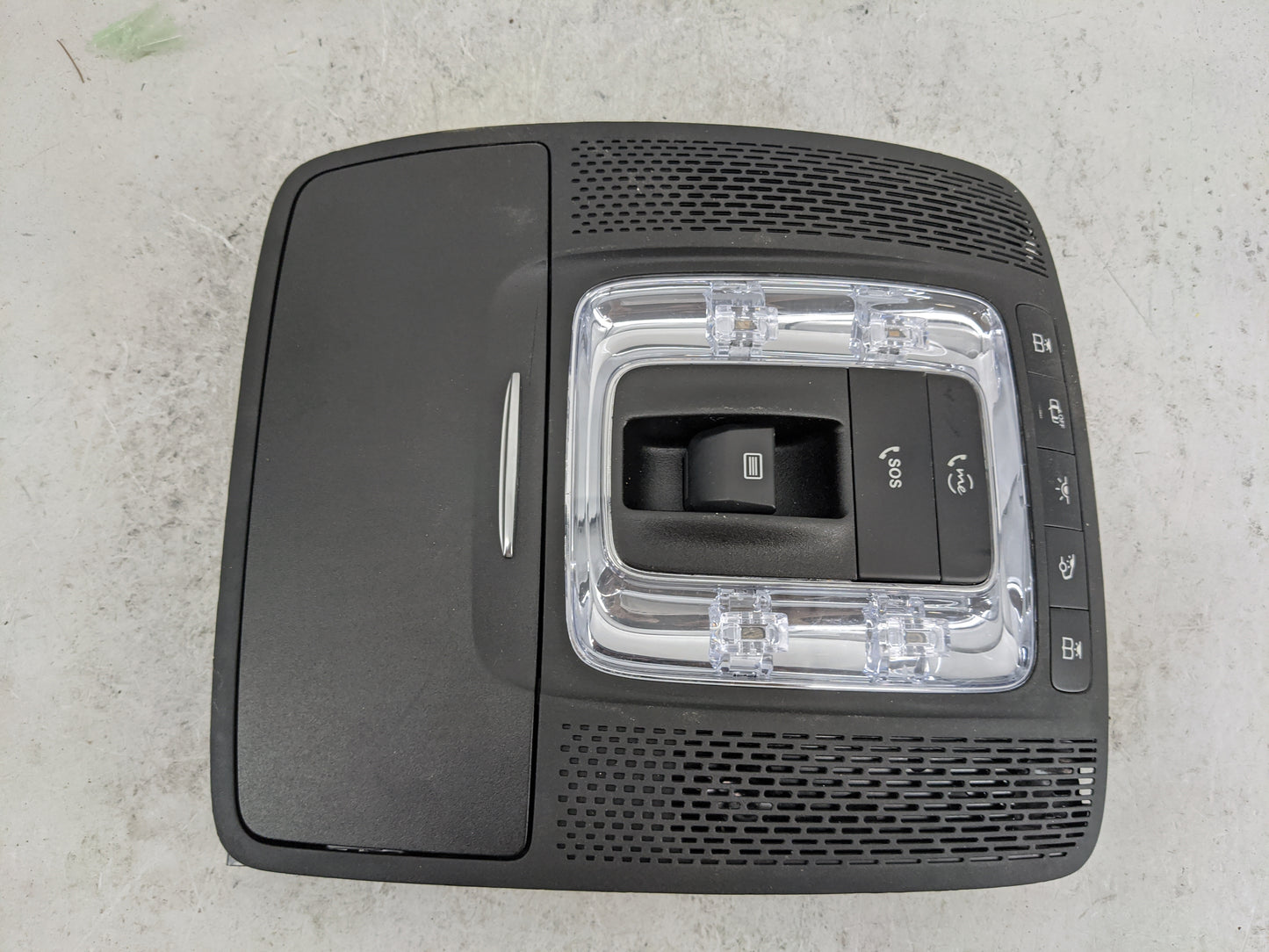 2020 Mercedes-benz Glb250 Overhead Console W/rear Climate Control Black - Oemusedautoparts1.com