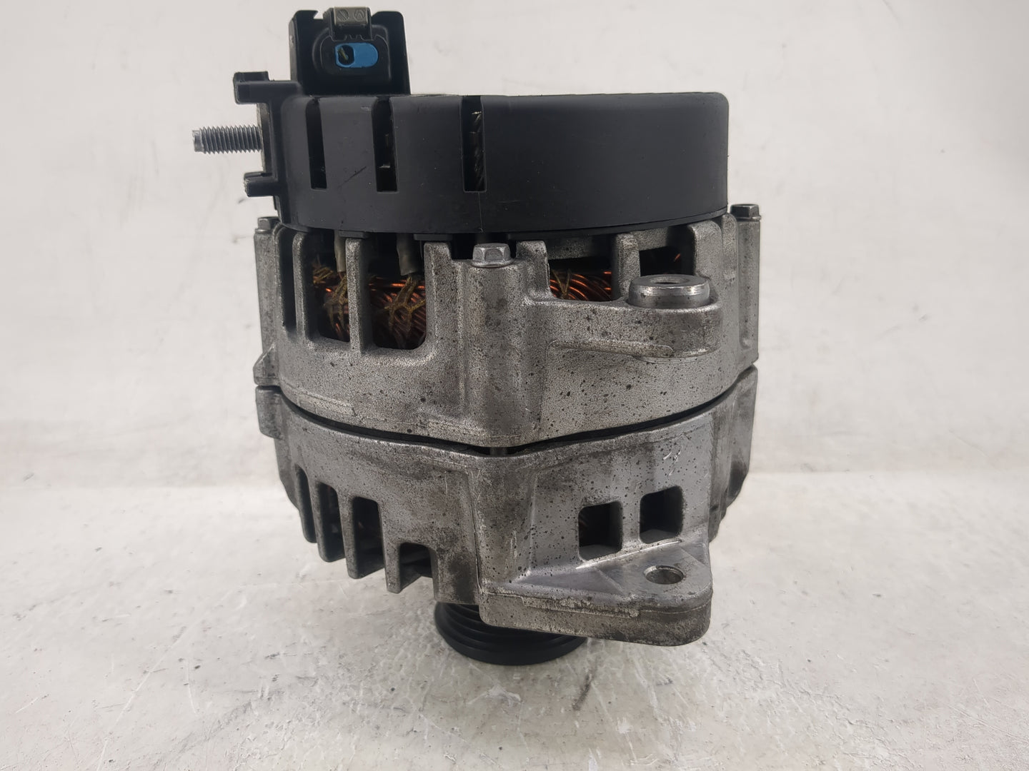 2020 Mercedes-Benz Glc250 Alternator Replacement Generator Charging Assembly Engine OEM P/N:2711389 C EG20U017 Fits OEM Used