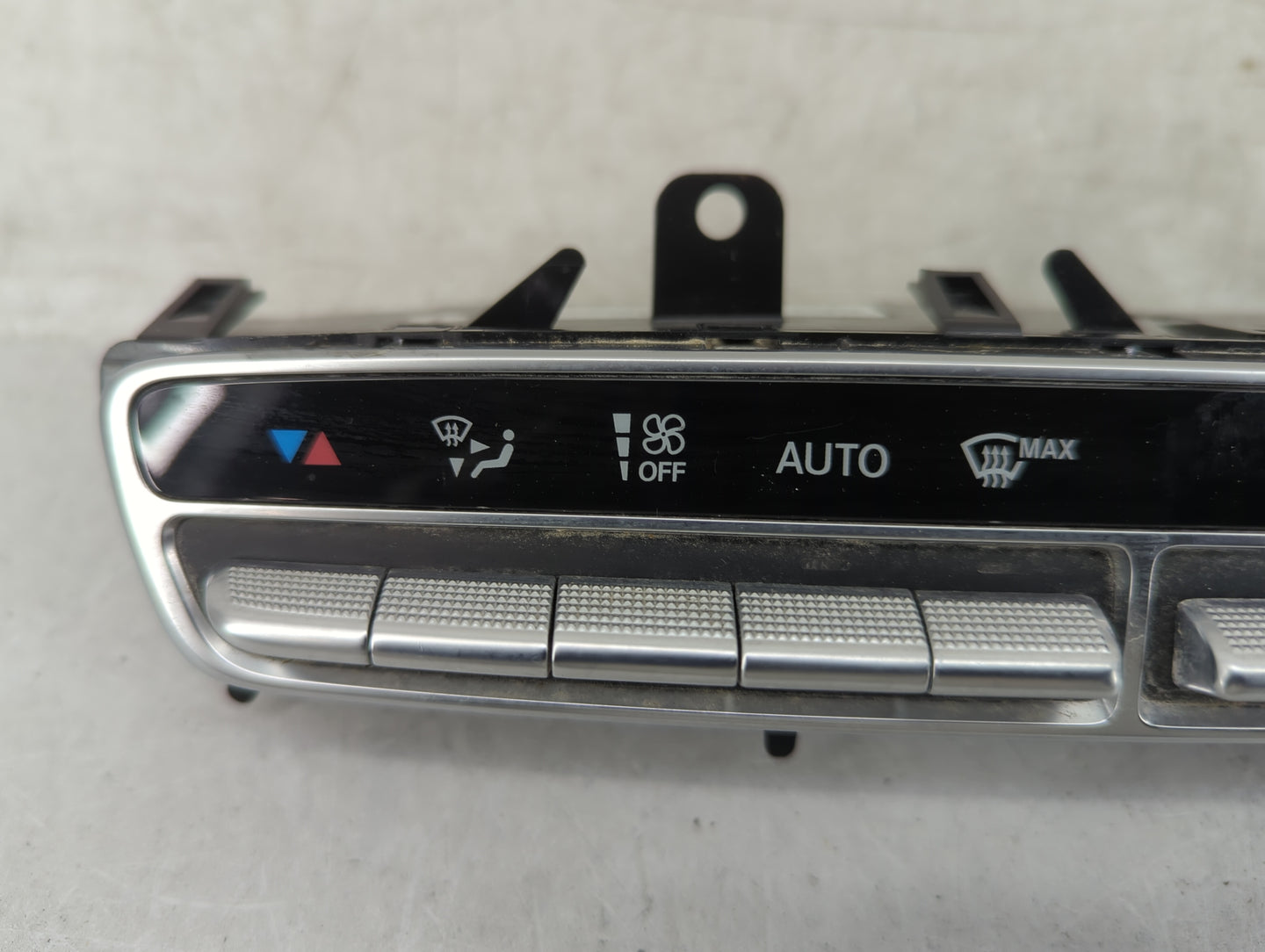 2020 Mercedes-Benz Glc250 Climate Control Module Temperature AC/Heater Replacement P/N:A 205 905 42 15 Fits Fits 2021 2022 O