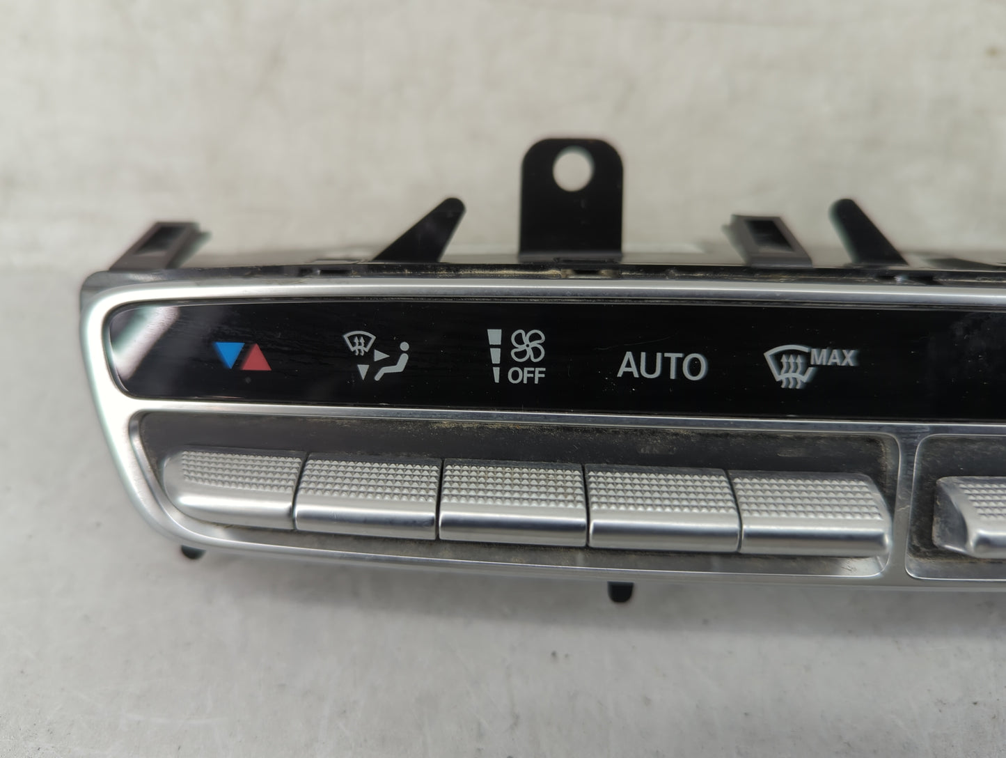 2020 Mercedes-Benz Glc250 Climate Control Module Temperature AC/Heater Replacement P/N:A 205 905 42 15 Fits Fits 2021 2022 O