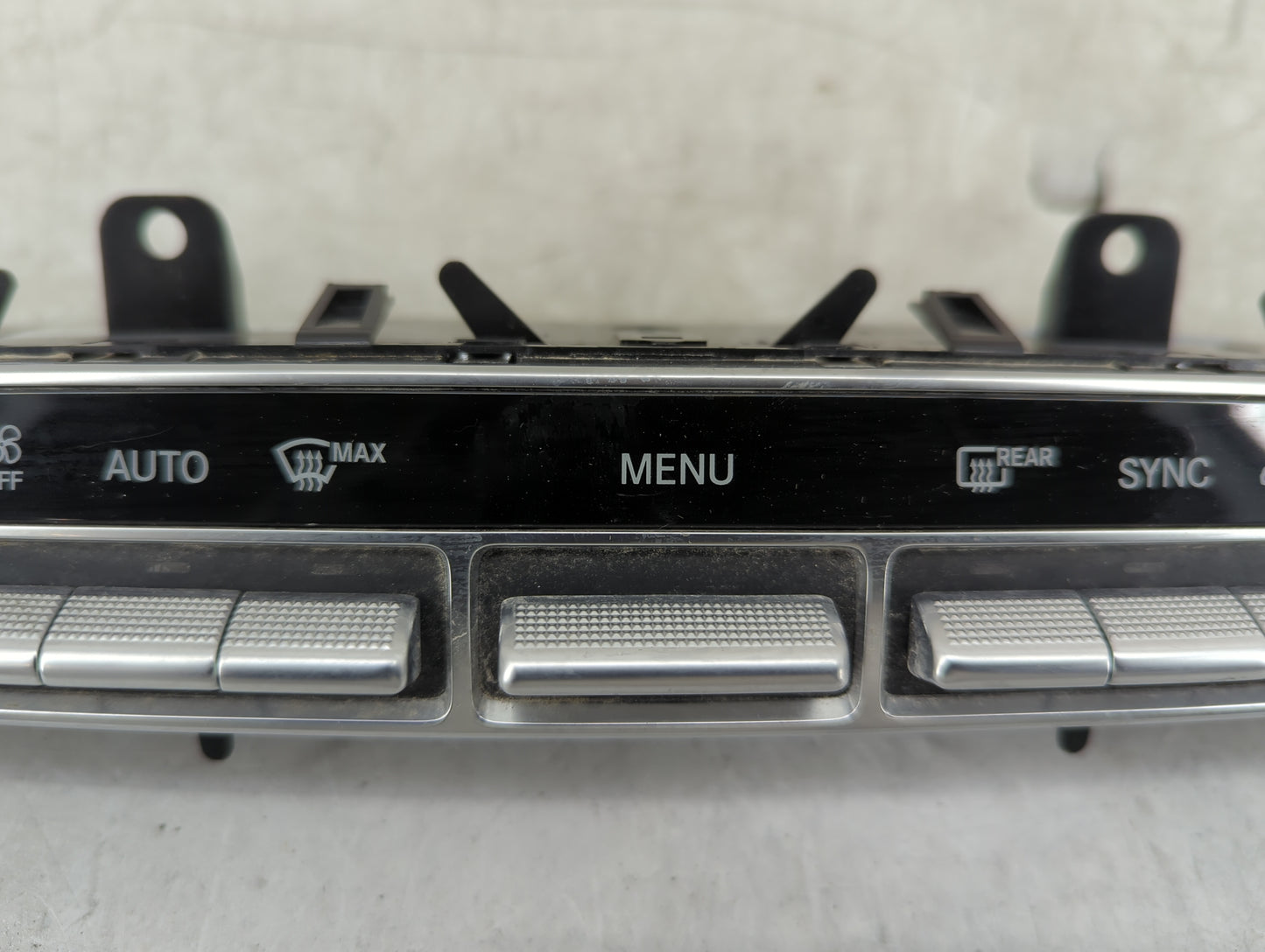 2020 Mercedes-Benz Glc250 Climate Control Module Temperature AC/Heater Replacement P/N:A 205 905 42 15 Fits Fits 2021 2022 O