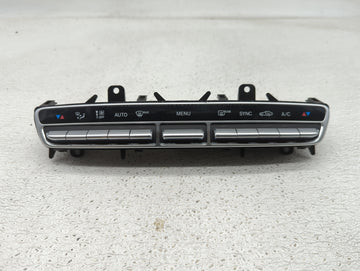 2020-2022 Mercedes-Benz Glc300 Climate Control Module Temperature AC/Heater Replacement P/N:A 205 905 42 15 Fits OEM Used Au