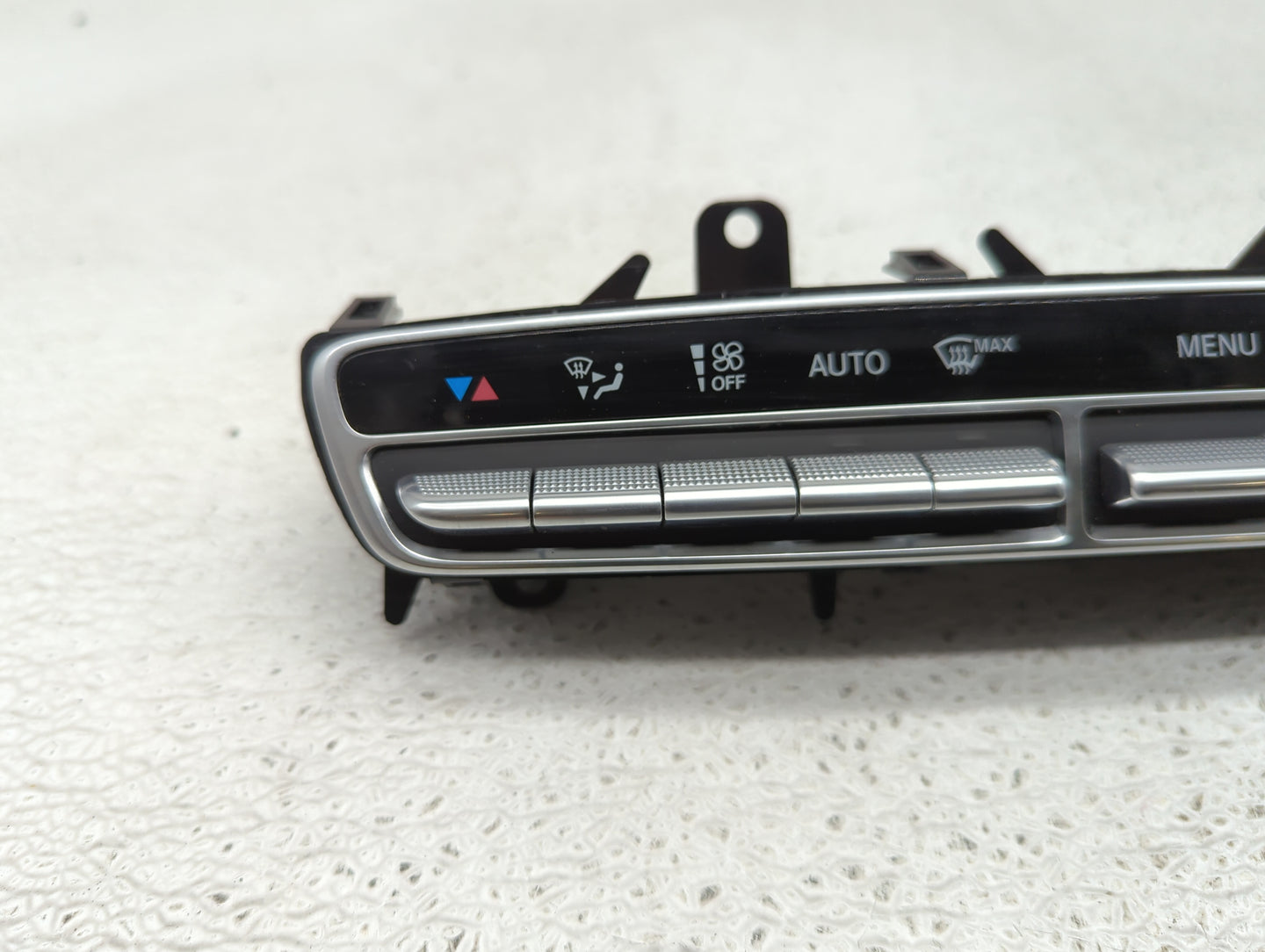 2020-2022 Mercedes-Benz Glc300 Climate Control Module Temperature AC/Heater Replacement P/N:A 205 905 42 15 Fits OEM Used Au