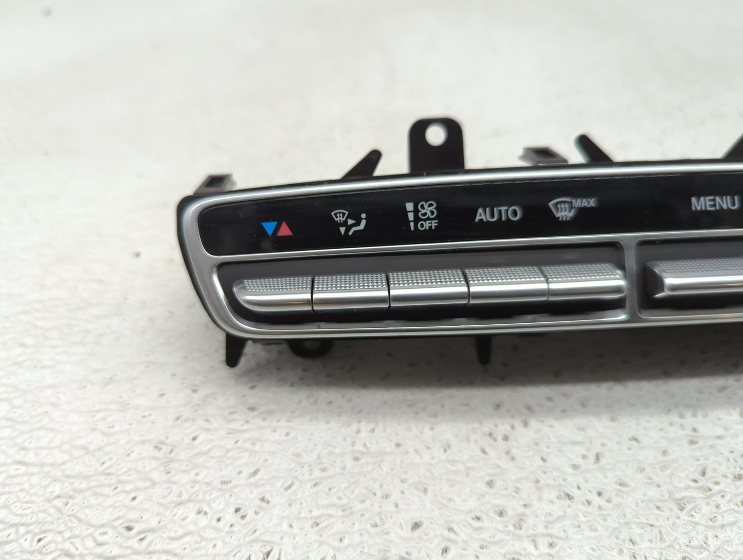 2020-2022 Mercedes-Benz Glc300 Climate Control Module Temperature AC/Heater Replacement P/N:A 205 905 42 15 Fits OEM Used Au