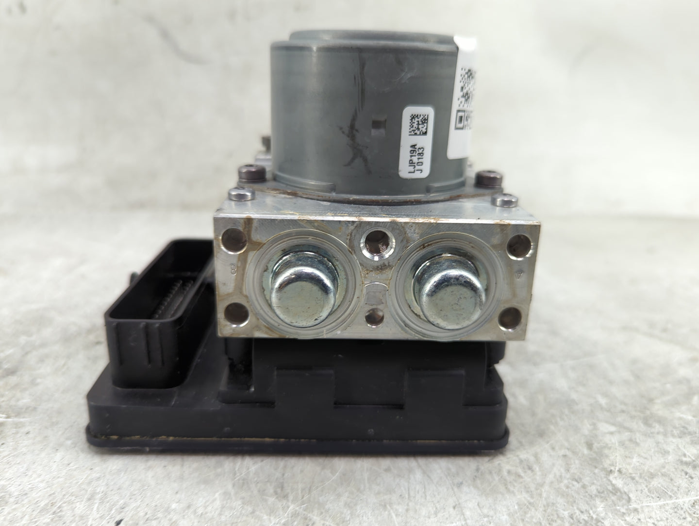 2020-2022 Mercedes-Benz Glc300 ABS Pump Control Module Replacement P/N:A2059005147 2059005147 Fits Fits 2018 2019 2020 2021 