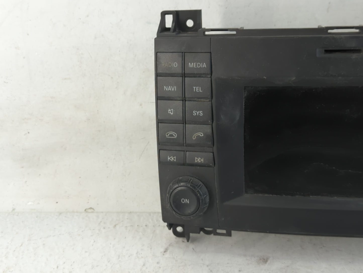 2016-2020 Mercedes-Benz Metris Radio AM FM Cd Player Receiver Replacement P/N:A 447 900 90 05 Fits Fits 2016 2017 2018 2019 