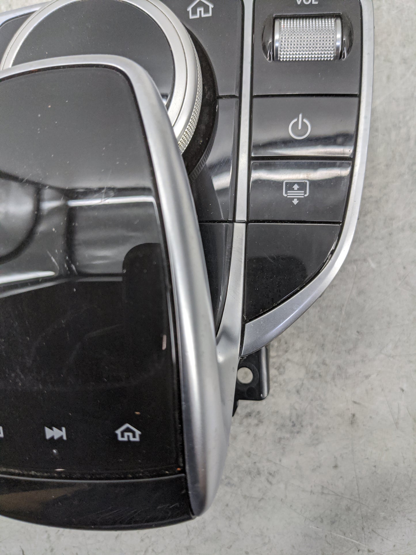 2020 Mercedes E-Class Radio AM FM Cd Player Receiver Replacement P/N:A2139005728 A2139010603, A2139025920, A2139053405 Fits 