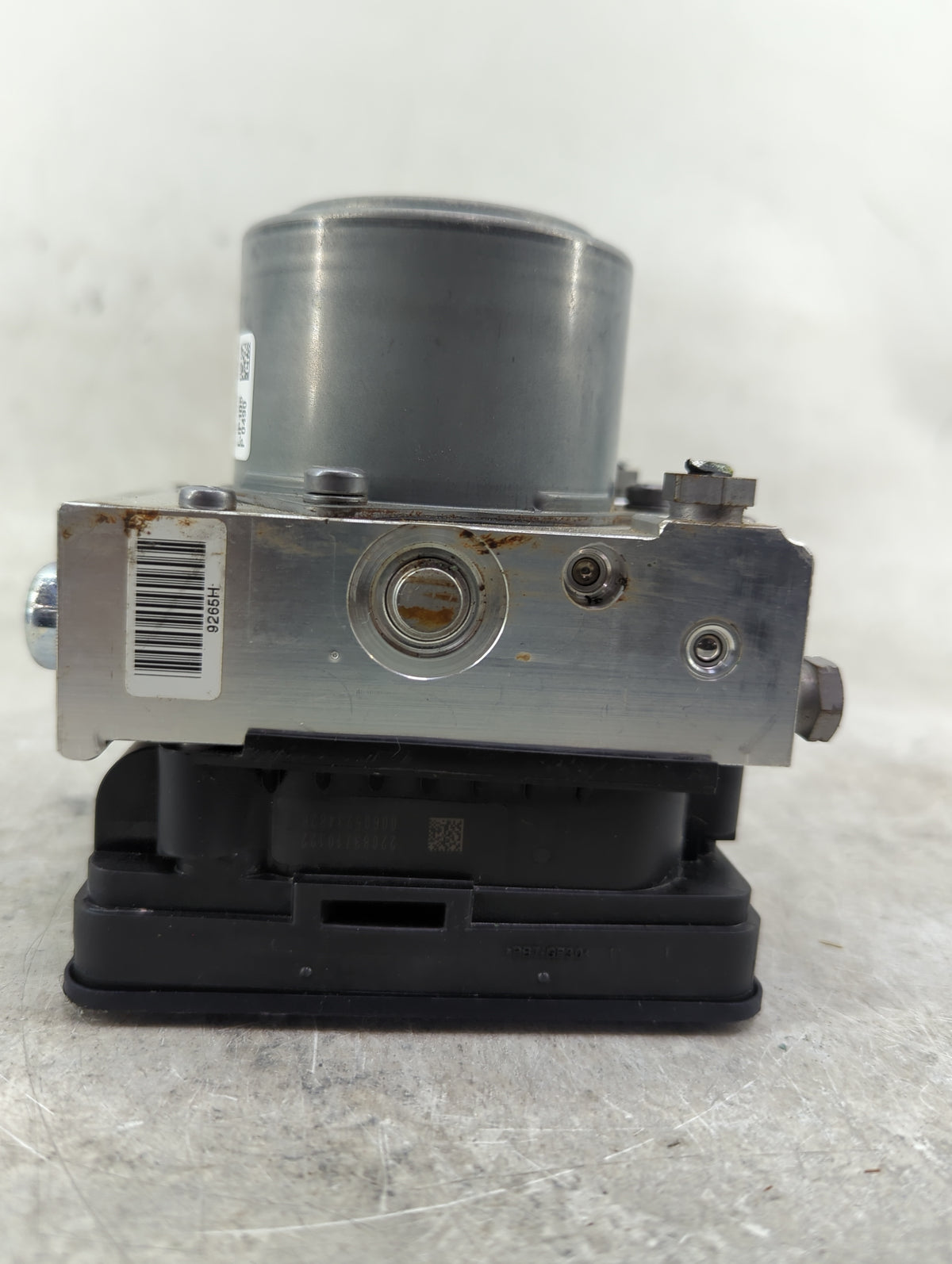 2020 Mercedes Glc300 Anti-Lock Brake ABS Pump Module Actuator OEM P/N:A2059005147 A010K428 Fits Fits 2018 2019 2021 2022 OEM