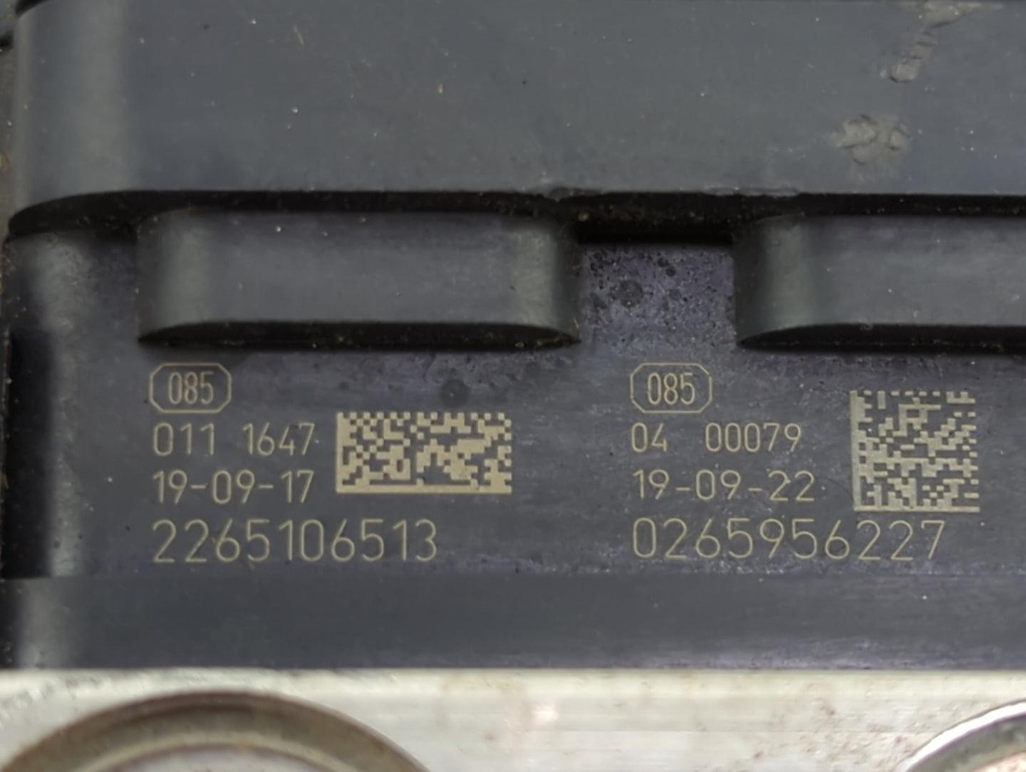 2020 Mercedes Metris ABS Pump Control Module Replacement P/N:A4479007311 0265280683, 0265956227 Fits Fits 2016 2017 2018 201