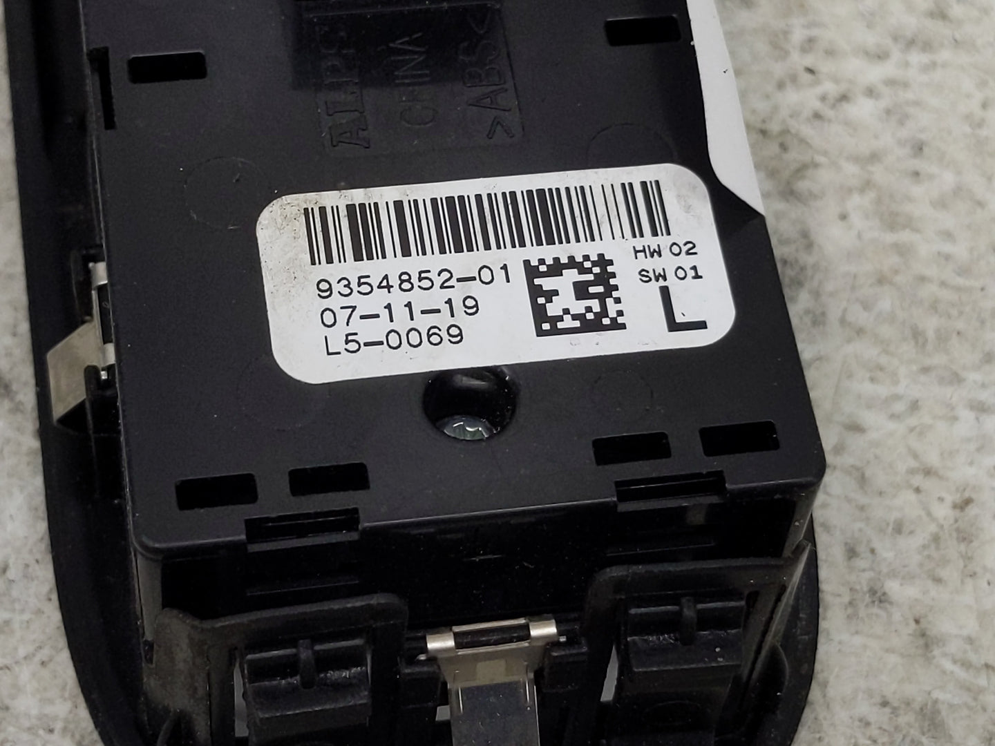 2020 Mini Cooper Master Power Window Switch Replacement Driver Side Left P/N:9354852-01 Fits OEM Used Auto Parts - Oemusedau