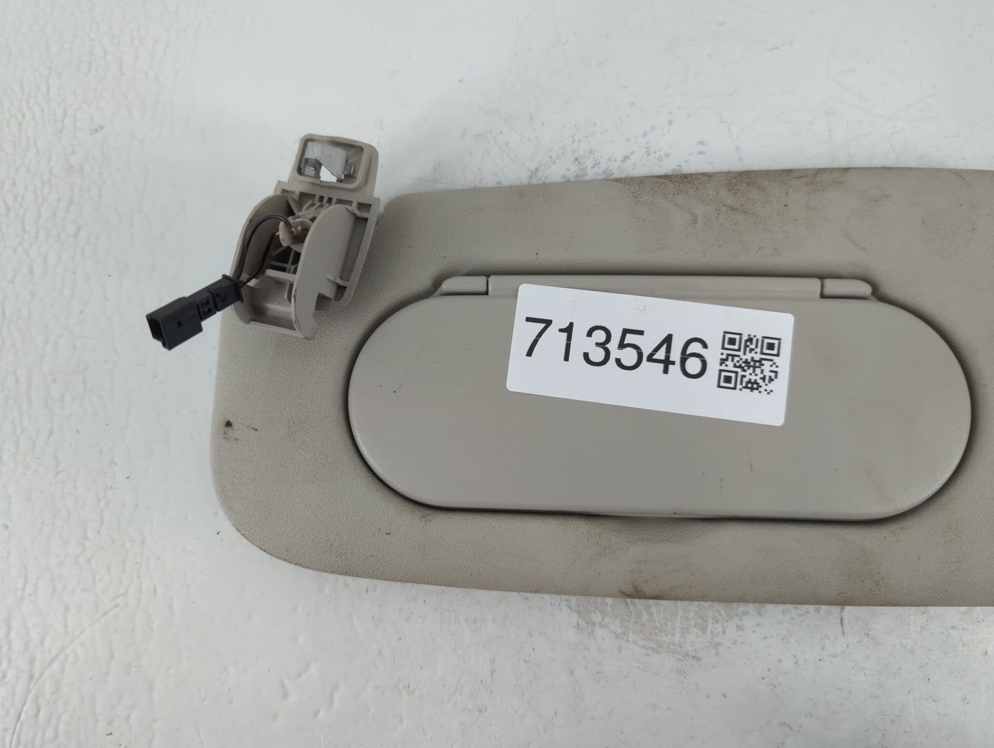 2020 Mini Cooper Sun Visor Shade Replacement Driver Left Mirror Fits OEM Used Auto Parts - Oemusedautoparts1.com